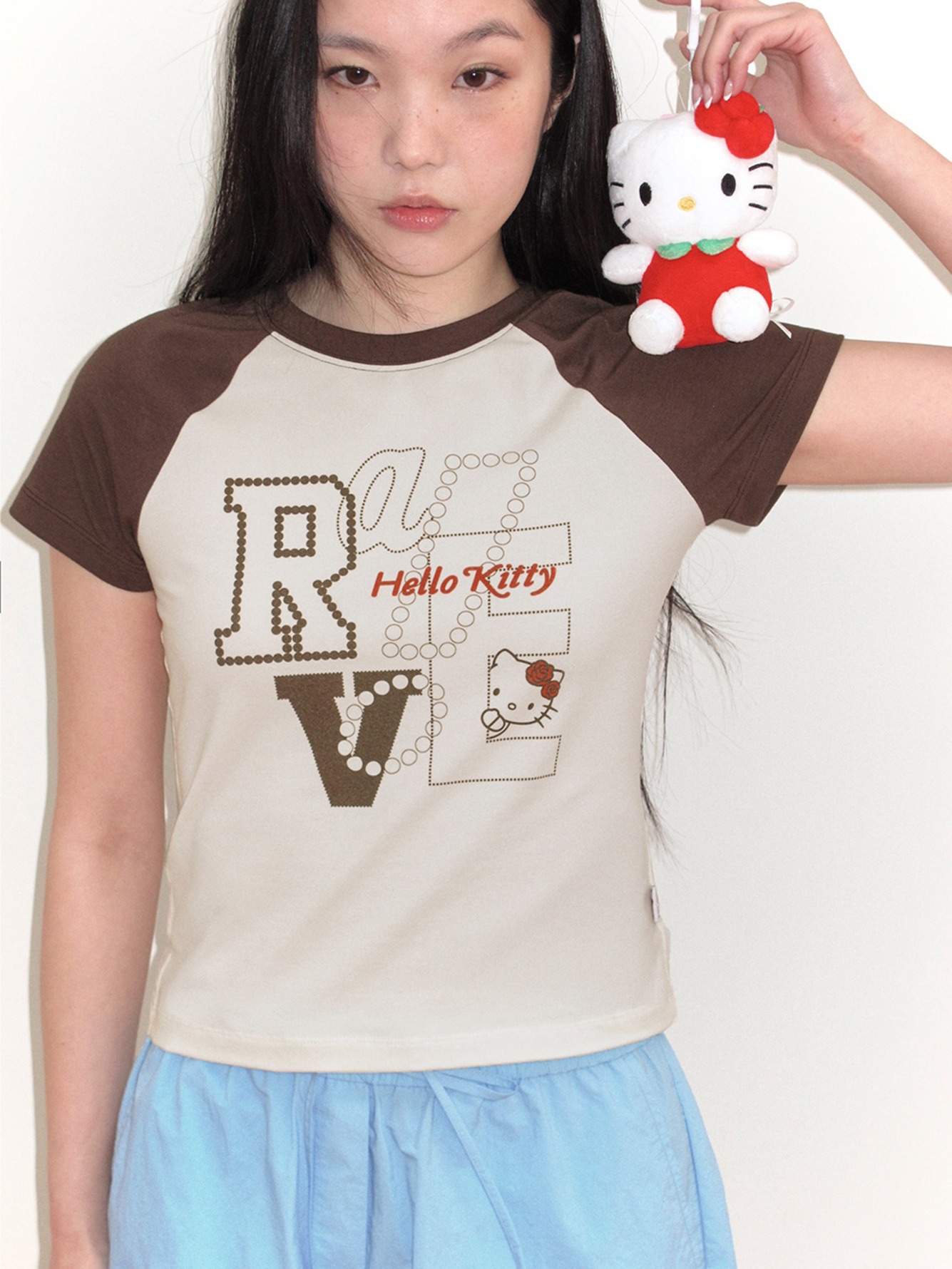 RAIVE × Hello Kitty｜Raglan Graphic Tee