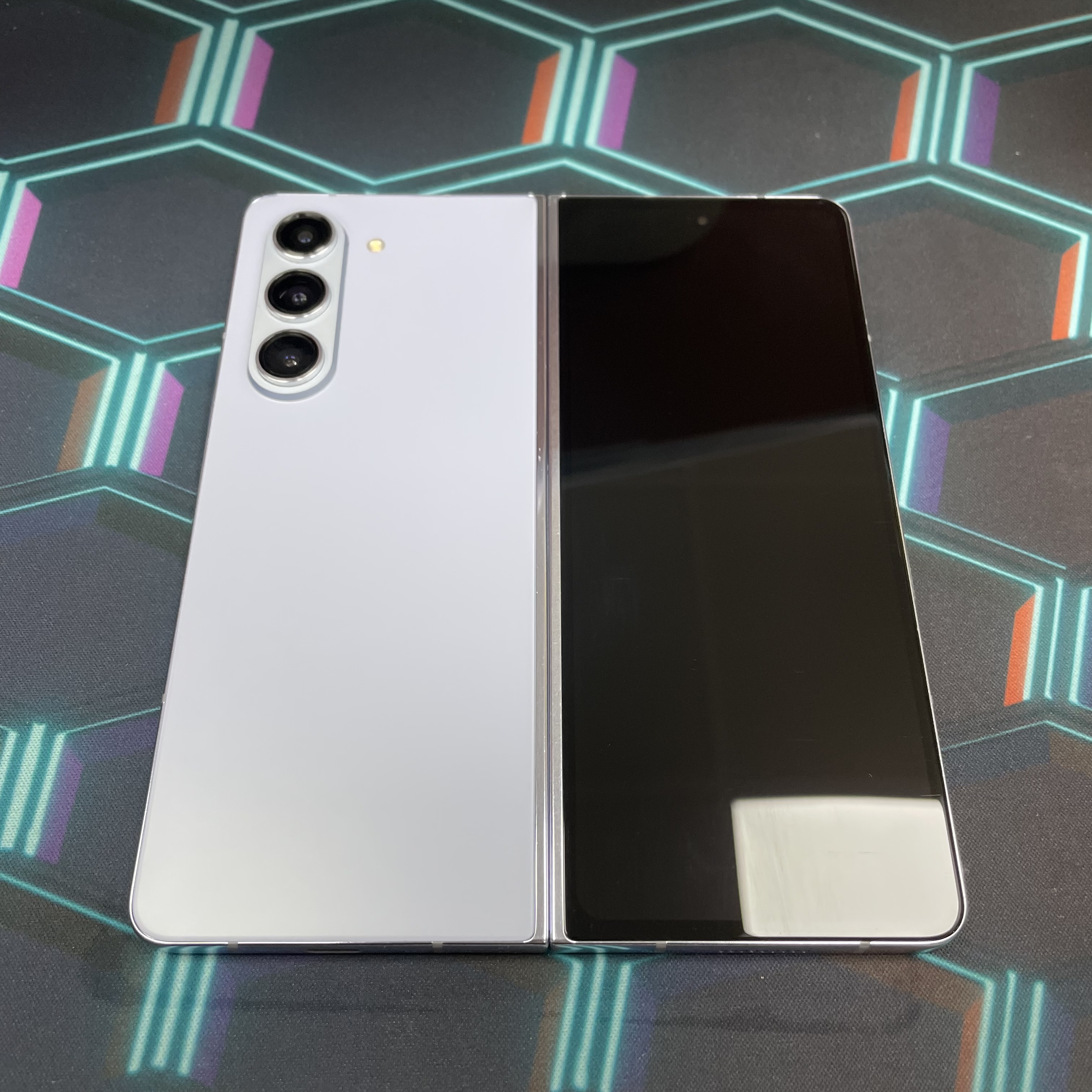 *5825B Galaxy Z Fold 5 超靚機 12+256GB 藍色 blue