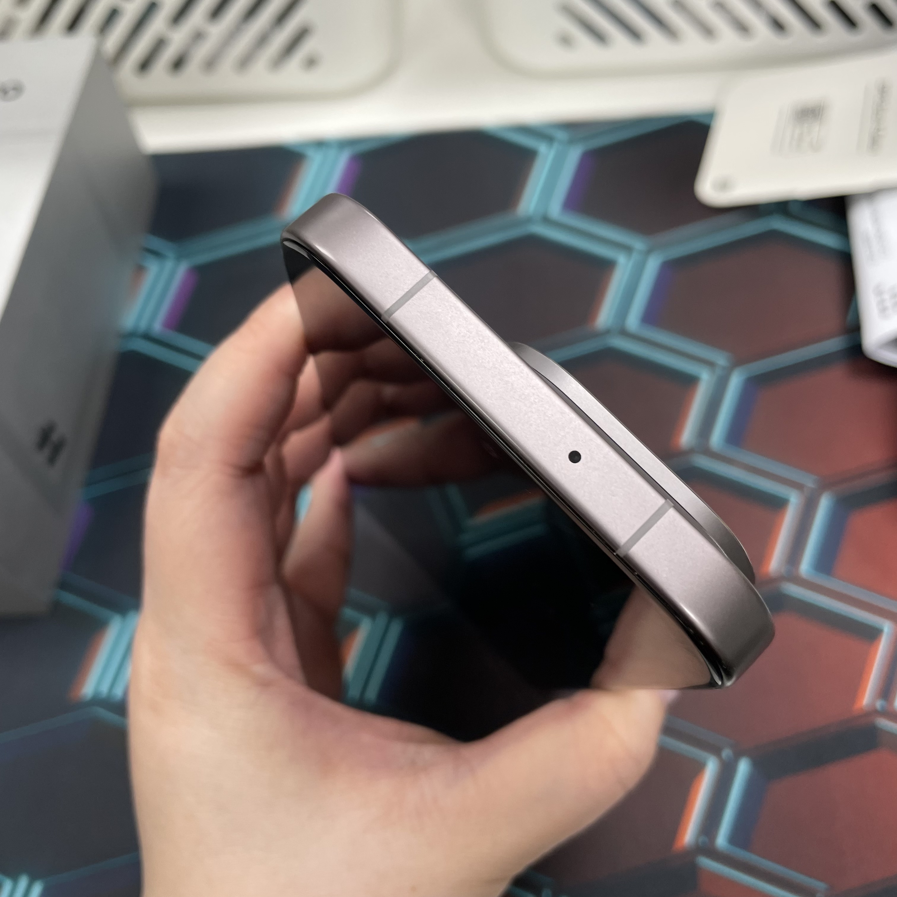 *6526 Oppo Find X9 Pro 勁靚機 16+512GB 鈦灰色 gray