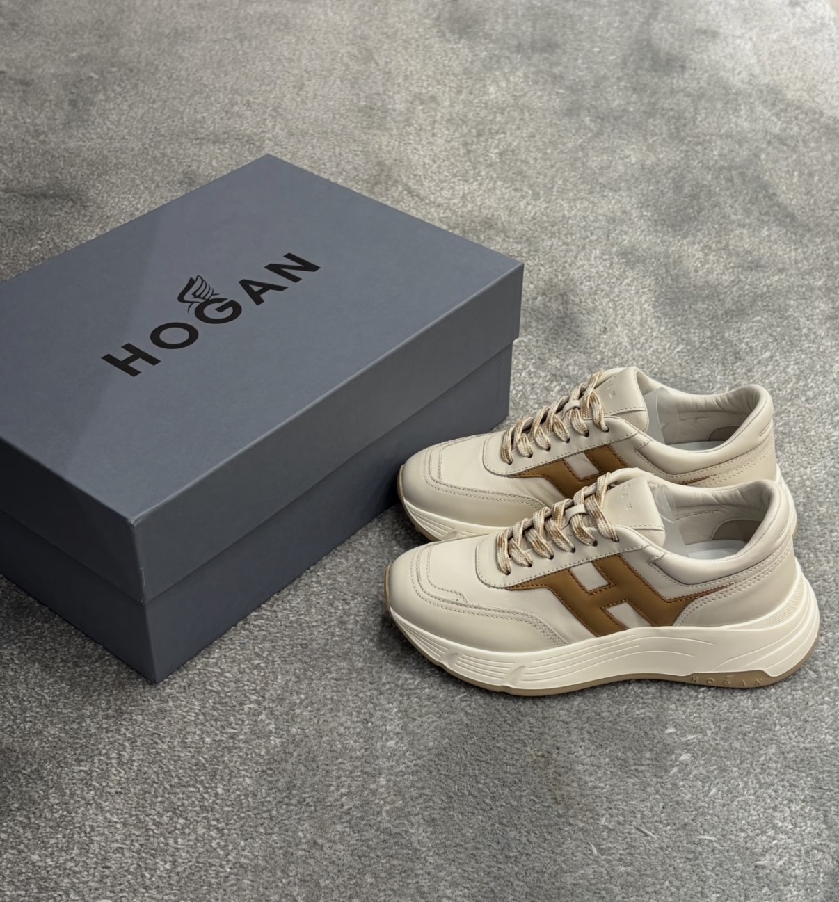 限時優惠✨訂貨📮Hogan Hi-Fi 6.5cm增高sneaker  Size 36-39/40