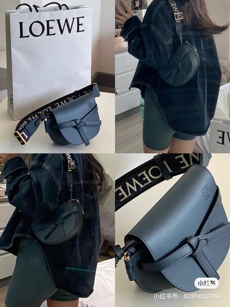 Loew皮革用品以及时装装饰物一直受早期占领西班牙的阿拉伯人传统风格影响，具有浓厚浪漫古雅情调的地中海文化色彩。 迷你:15-9.5-12.5（中部最宽处21cm） 编码:522127织带玛瑙蓝