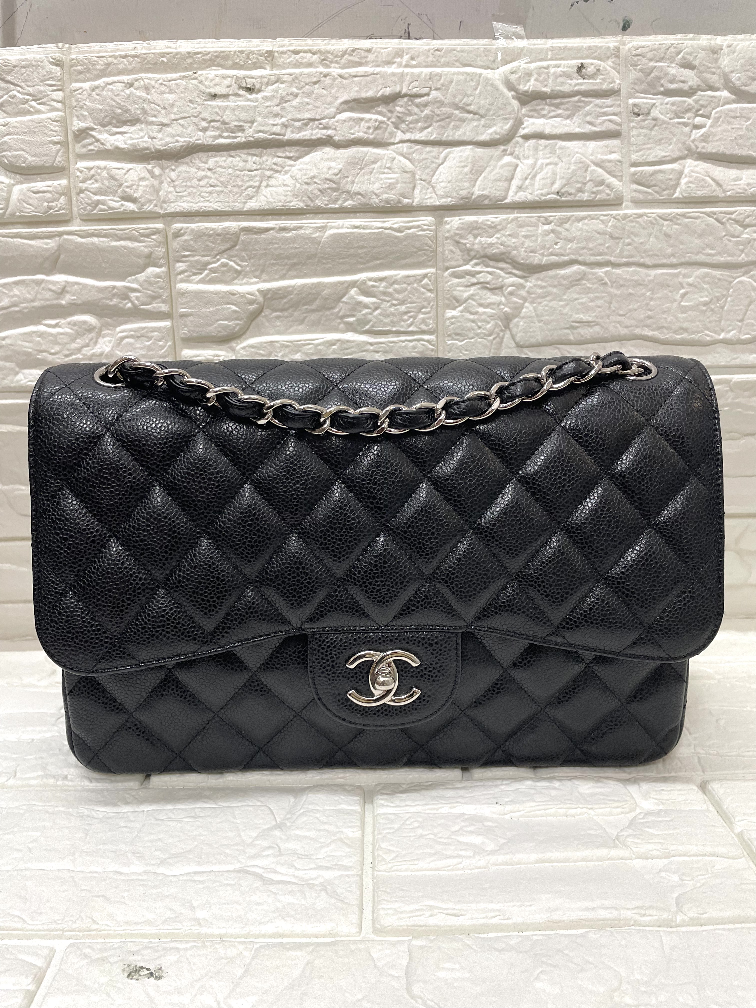 Pre-owned Chanel Classic Flag Bag Jumbo