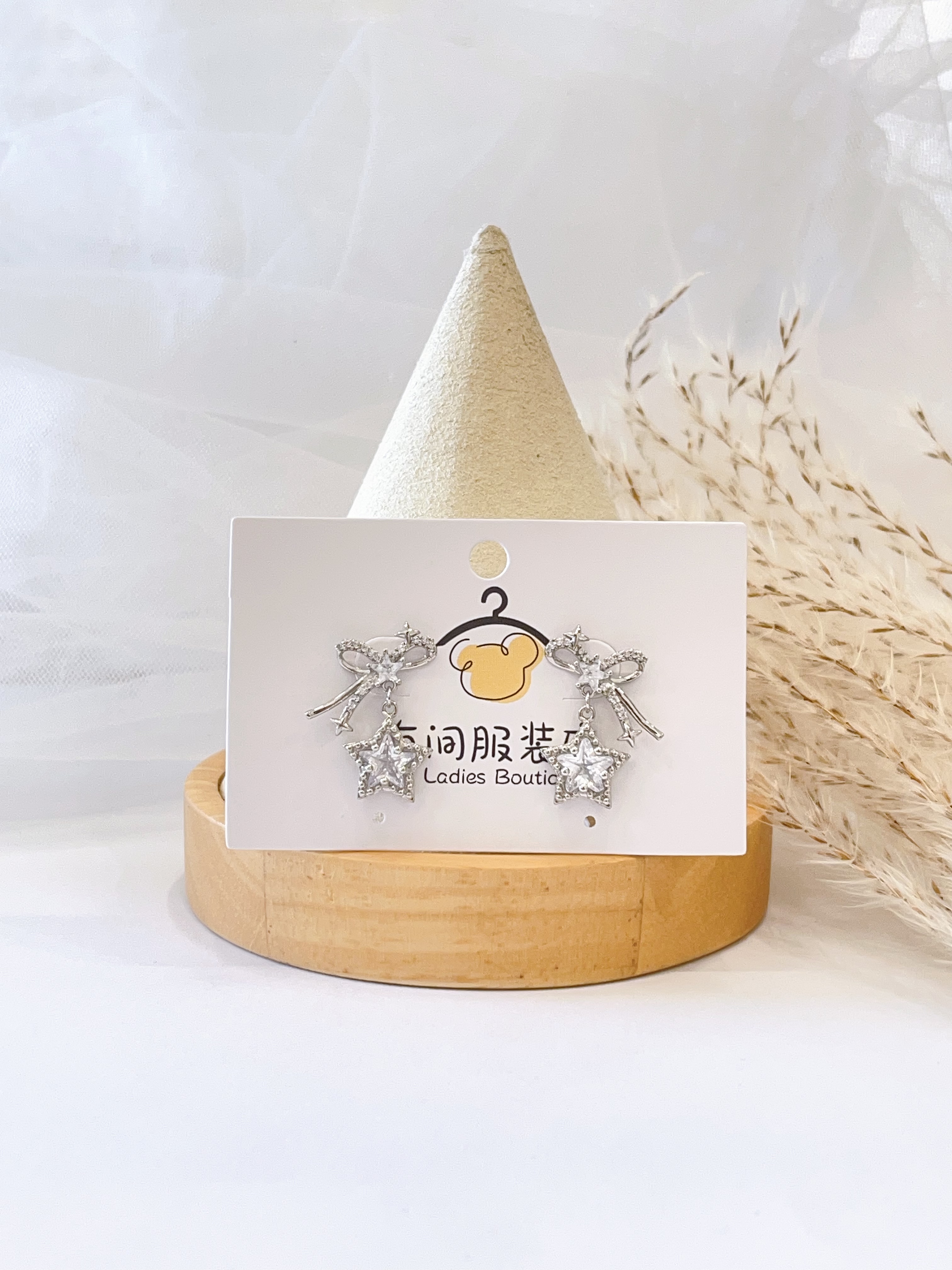 满钻蝴蝶结星星耳环