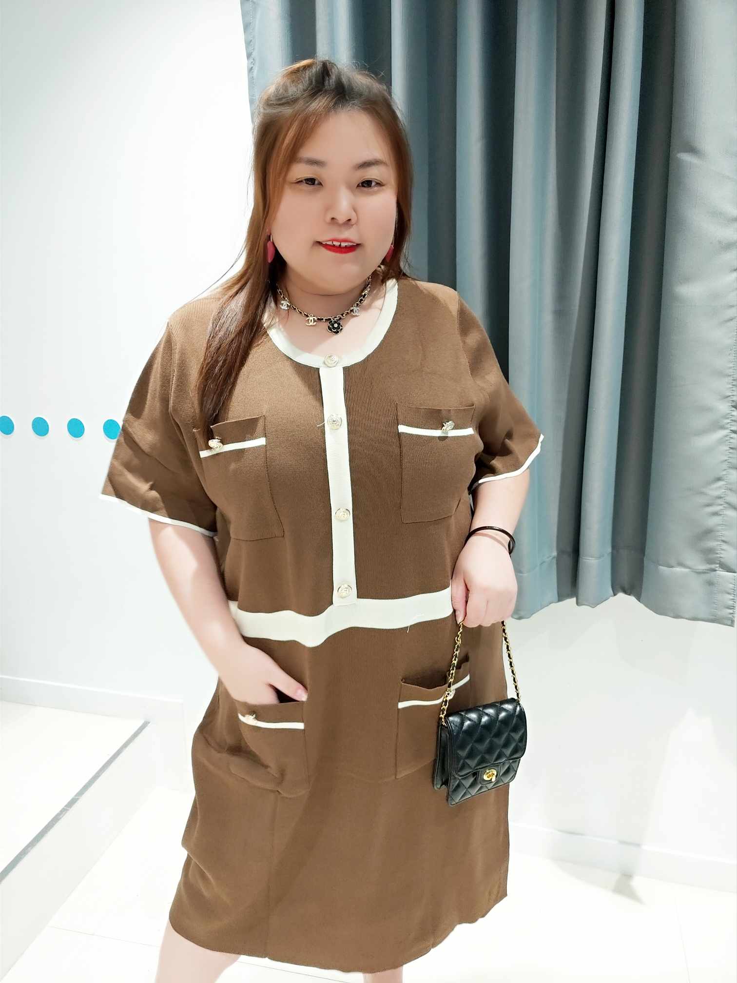 DSE01 排扣设计针织连身裙