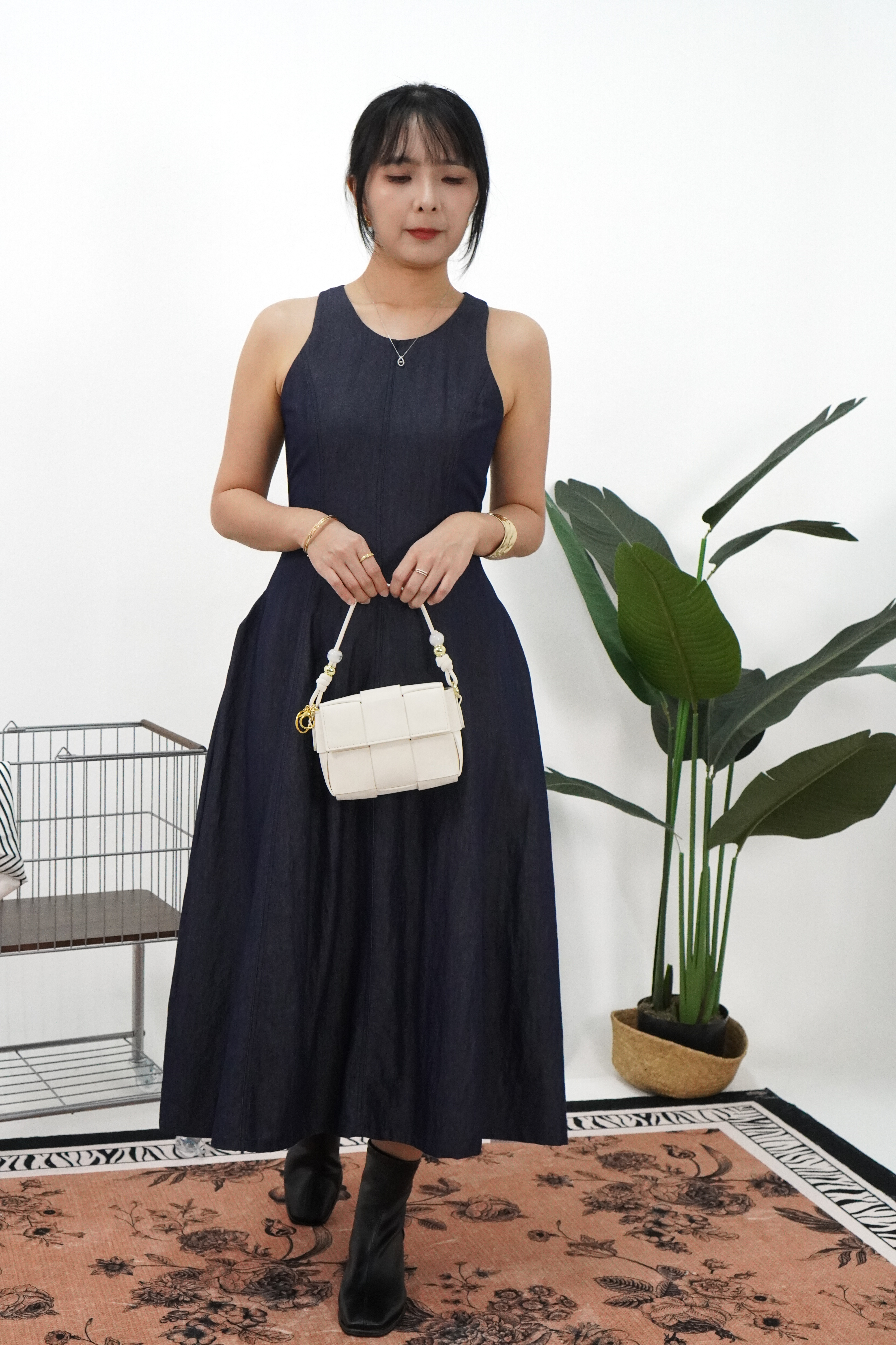 收腰背心裙 Cinched Waist Tank Dress