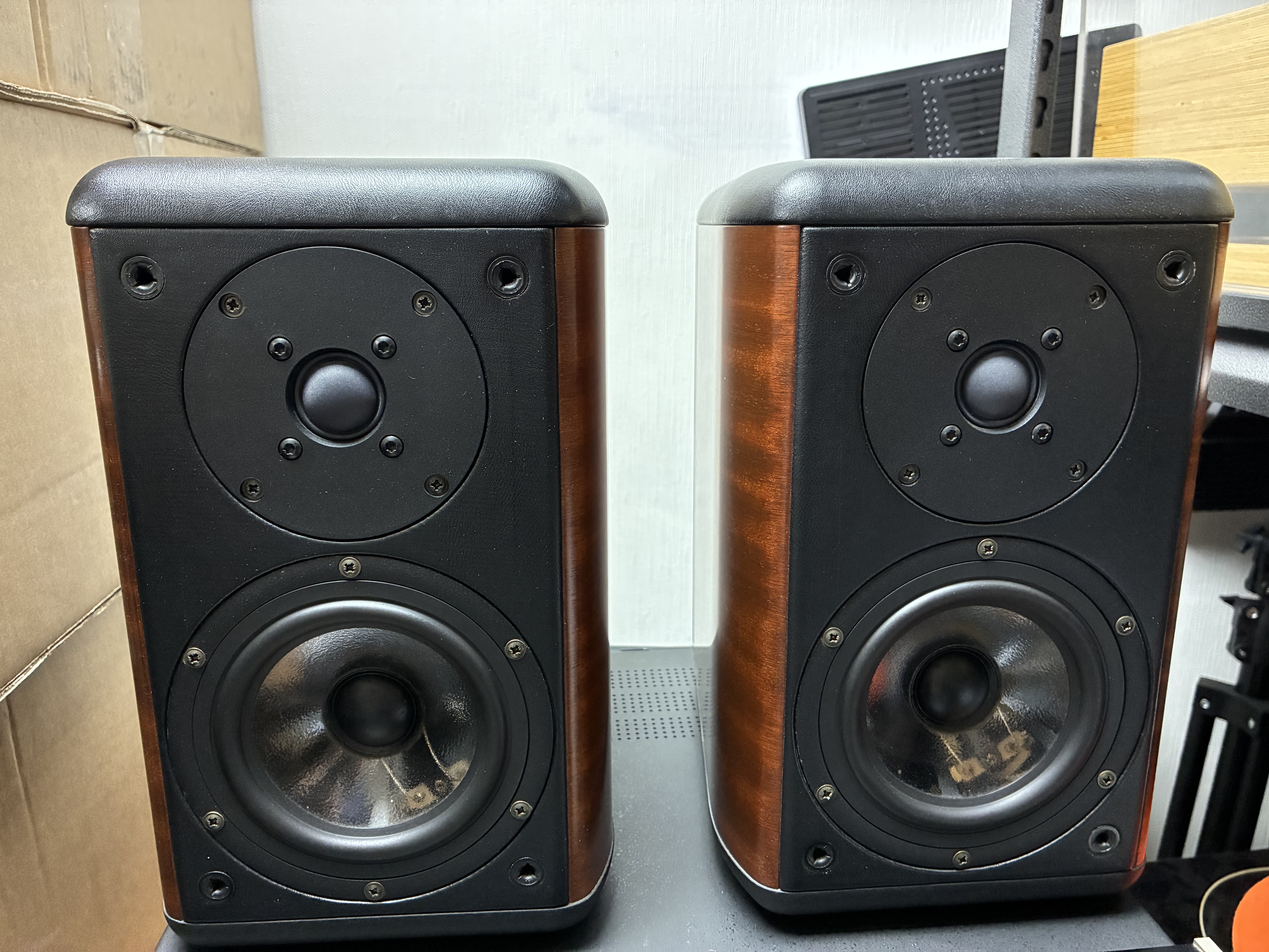 Opera Loudspeakers OPERA Mezza 書架式喇叭(使用品）