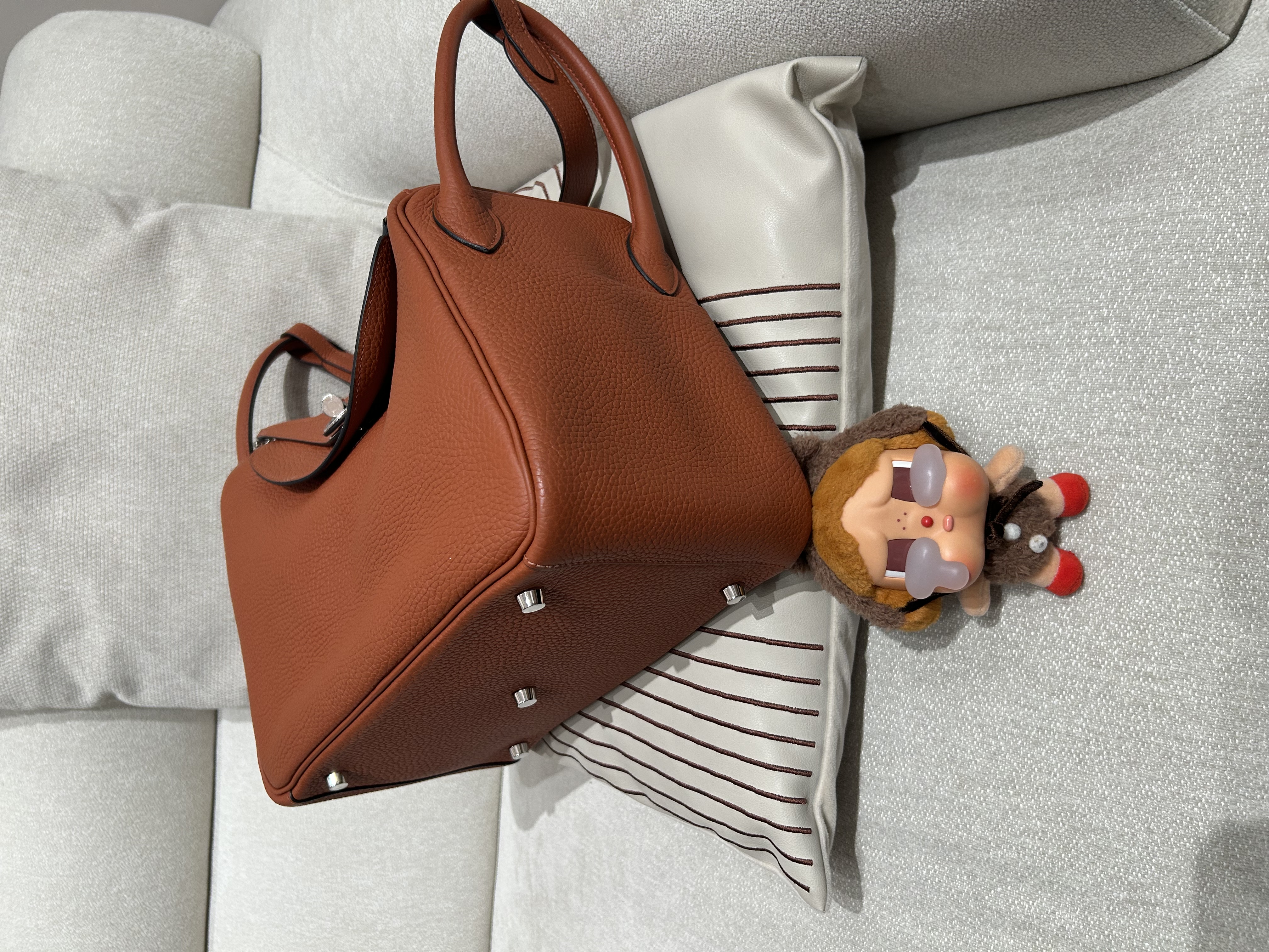 Hermes Lindy 30 Stamp X , 6C 古銅色 TC 粒面牛皮 Cuivre 100% Authentic , 98%New ✅Dust bag ✅Rain coat✅Box