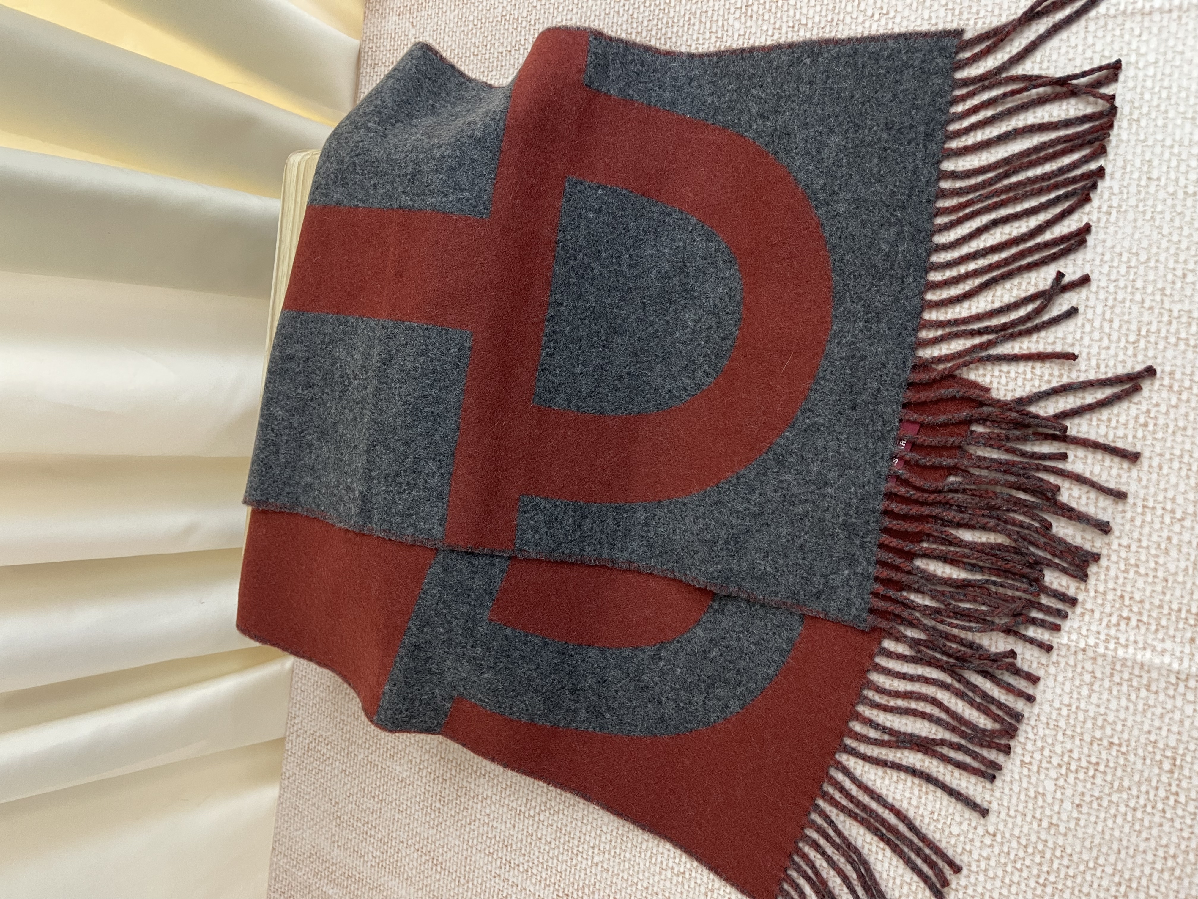 Pre-owned Hermes Scarf /26Y115