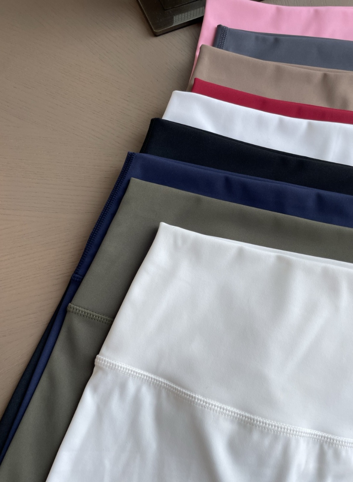 0430 ALO 高腰三分瑜伽褲 6月中