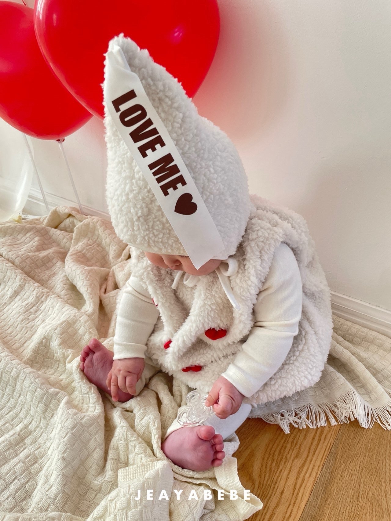 Jeayabebe | Valentines Cream set (帽+背心suit)