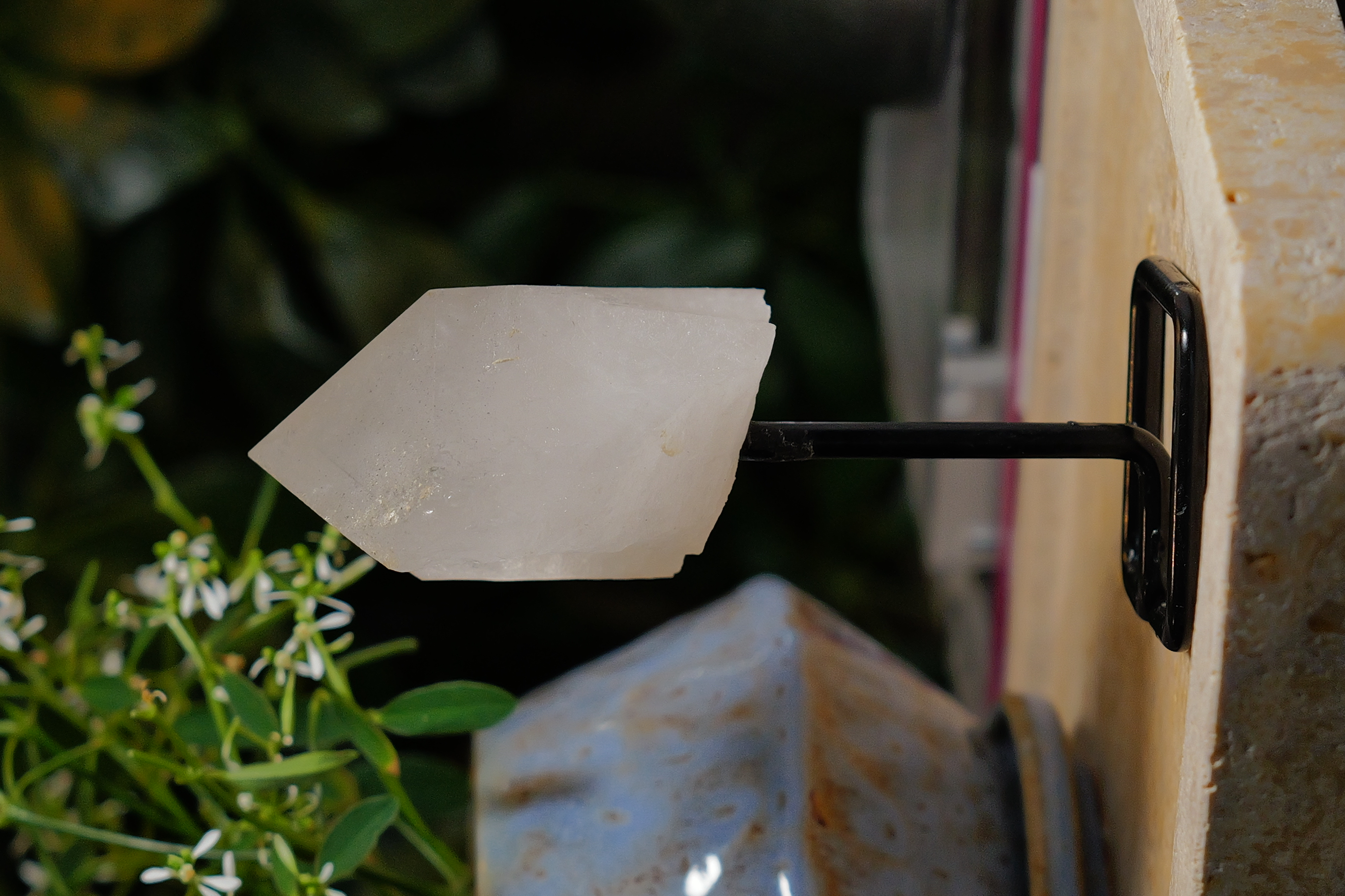 ༒12.8cm 白水晶塔尖 連托架擺設༒ CQ.7096H8NG2A2-RA30*3NJ