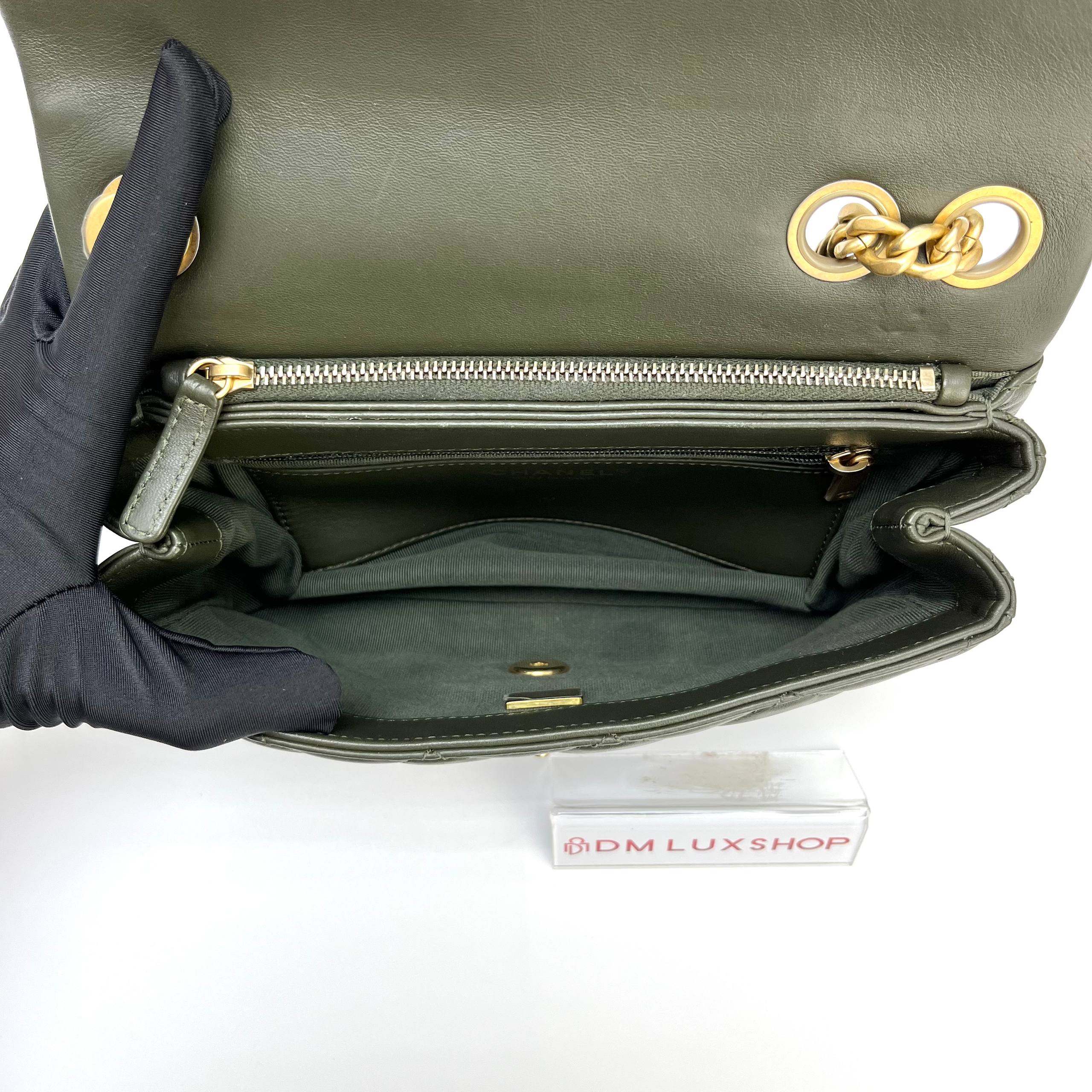 Chanel 22K Pearl Crush GHW Mini (Microchip)