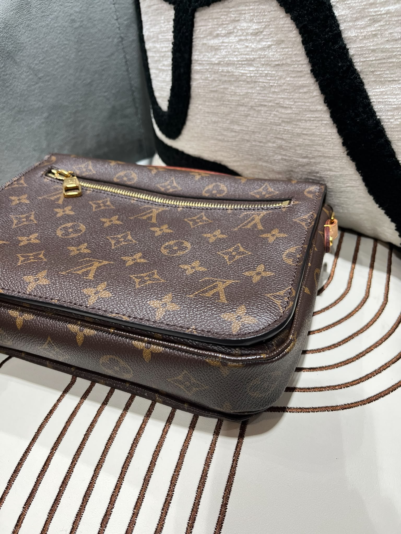 Lv Metis pochette monogram 2way bag 100%Authentic,92%new ✅dust bag