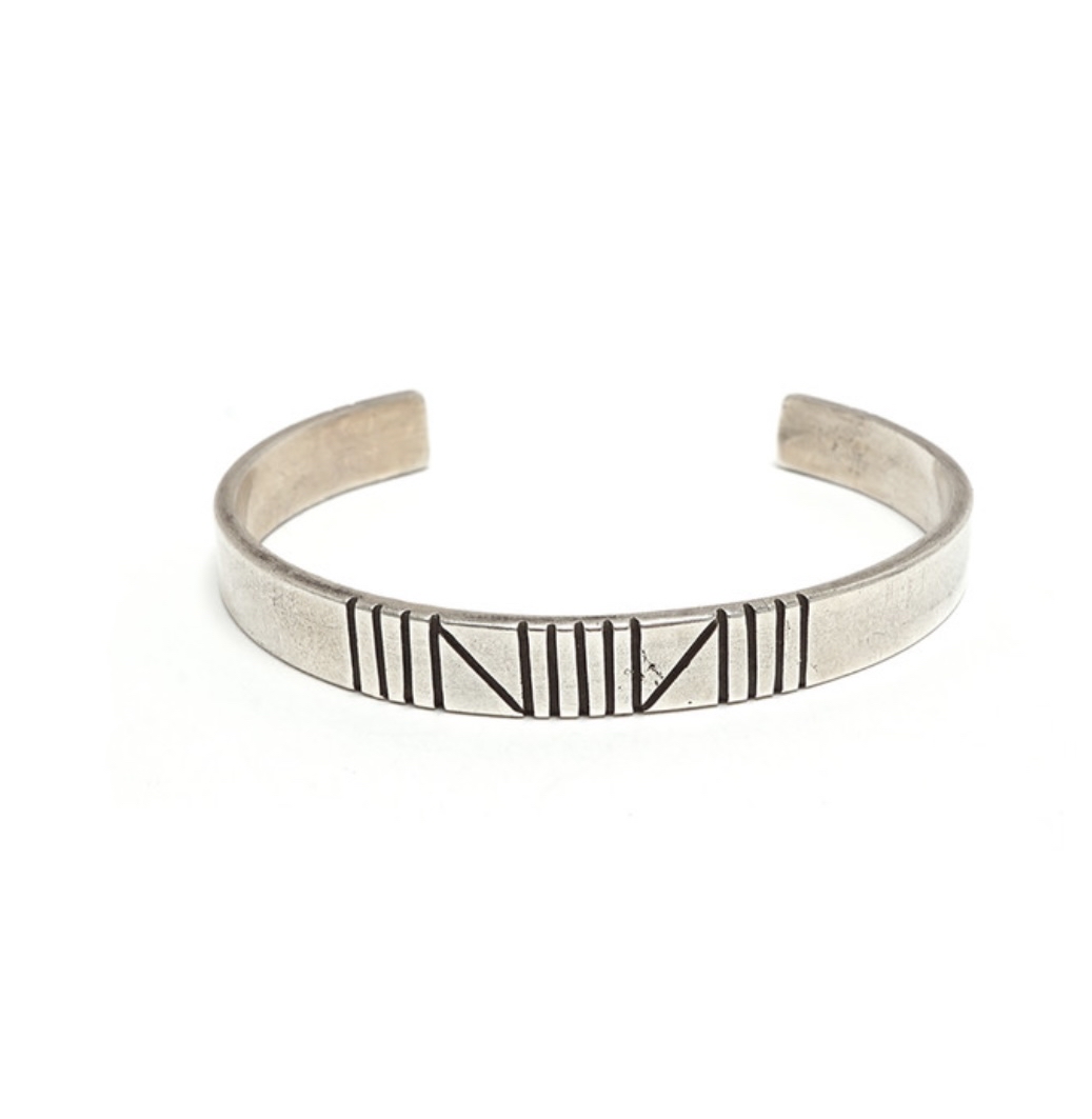 Vertical line bangle pre order/ 訂購