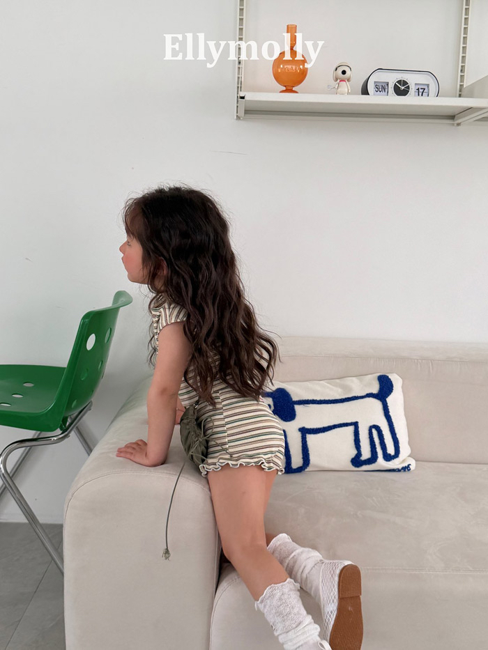 🇰🇷Ellymolly tee