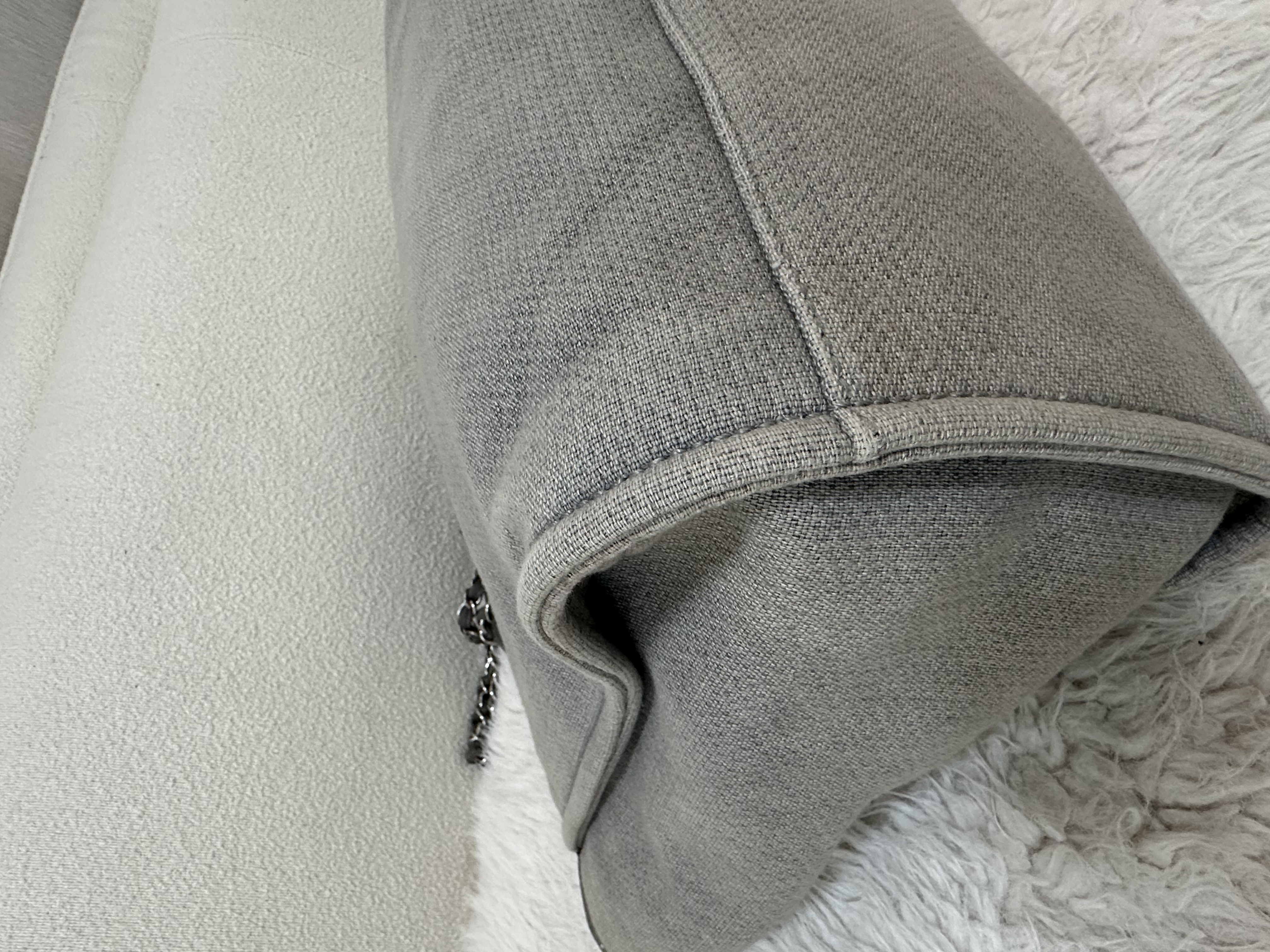 Pre-owned CHANEL Deauville Chain Tote /26NY20