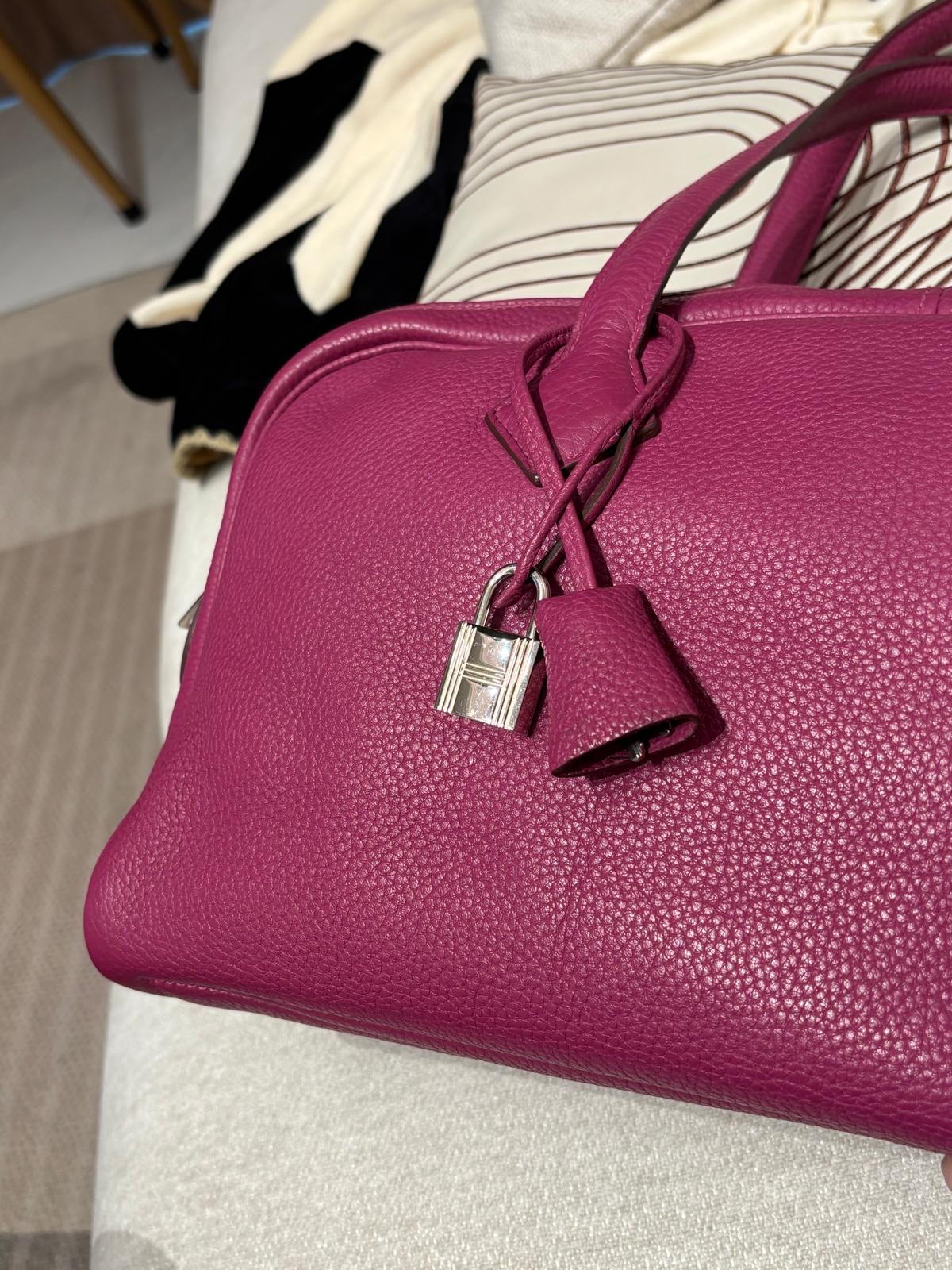 Hermes Victoria Elan 100%Authentic, 95%New ✅key Lock✅Dust bag