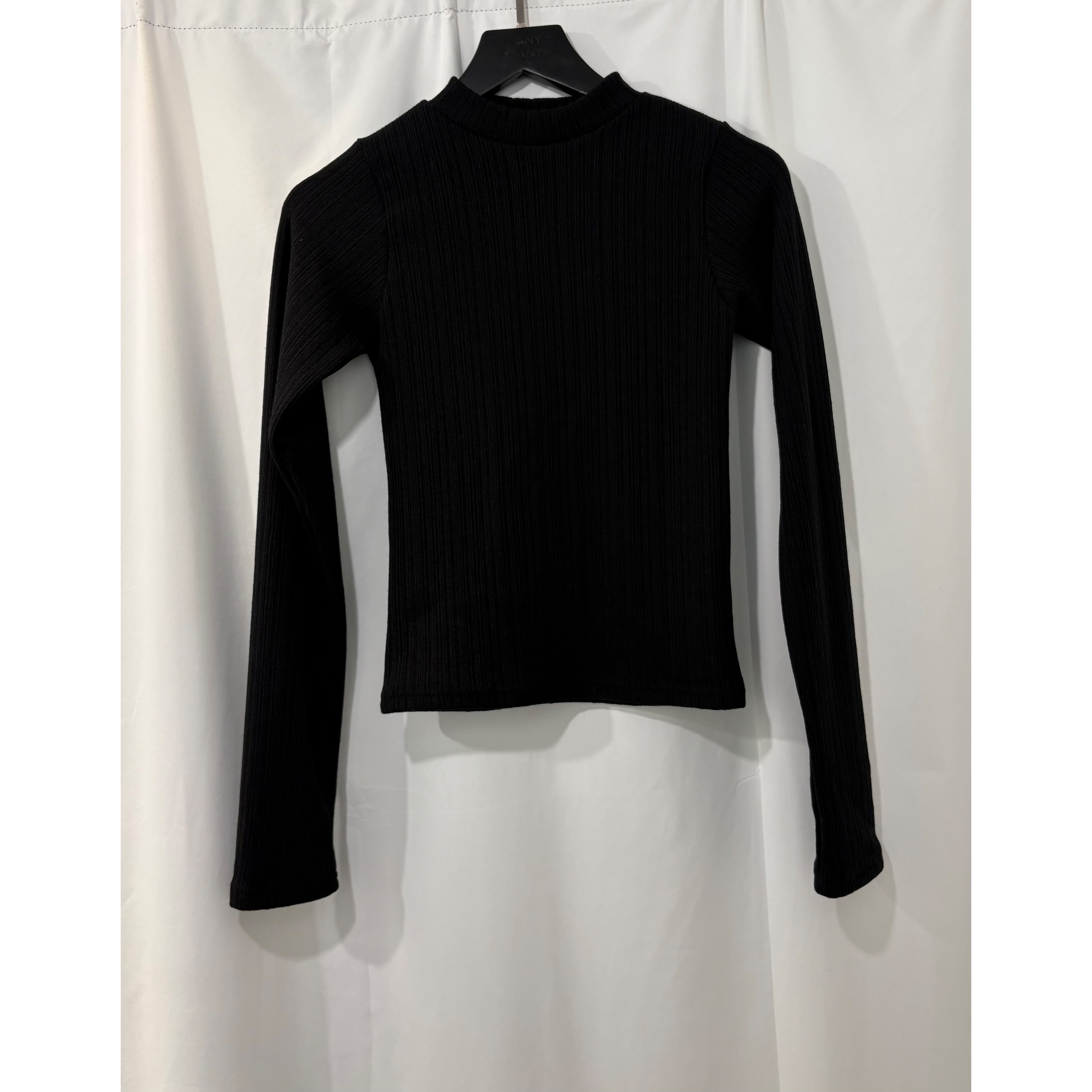 新品價11月1截單🧸2610T《MOCK NECK RIBBED LS TOP》