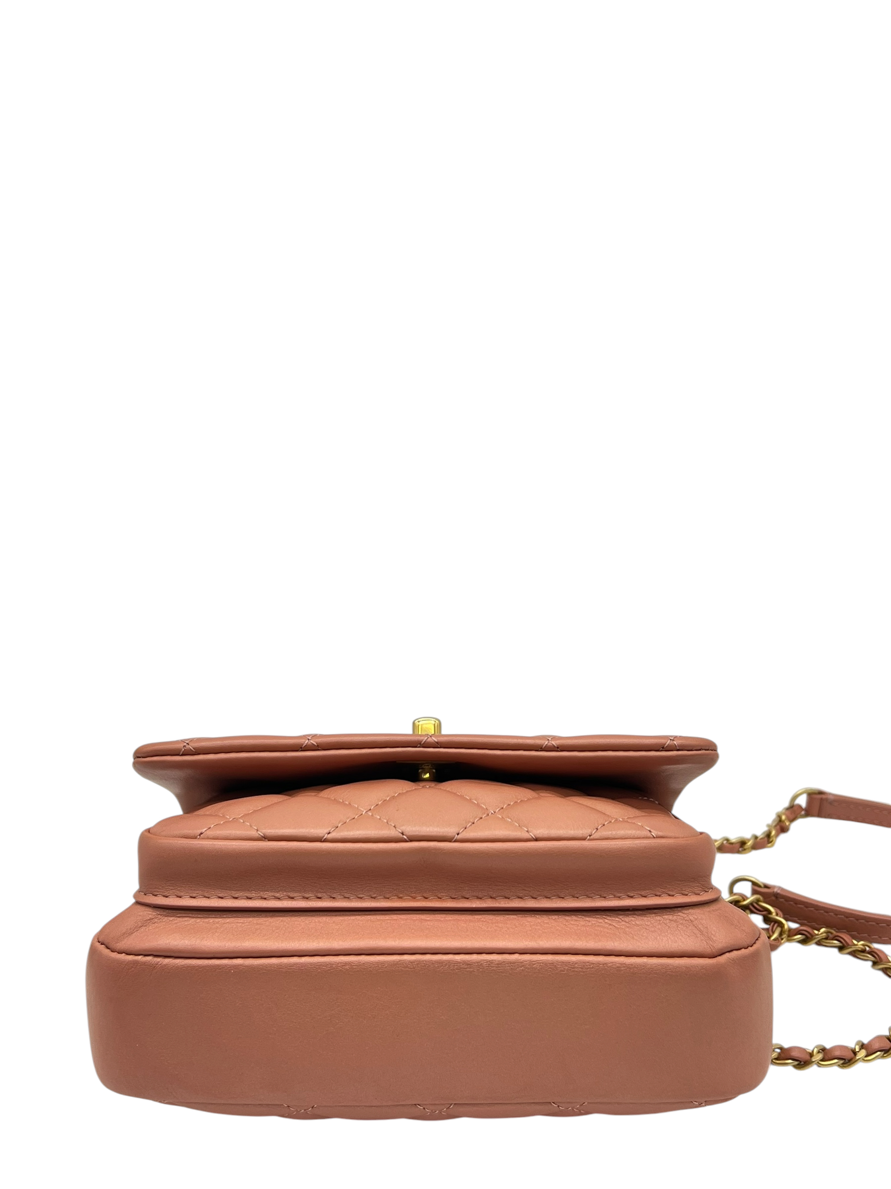 Pre-Owned CHANEL Flap Bag / Product Code: 26052806
