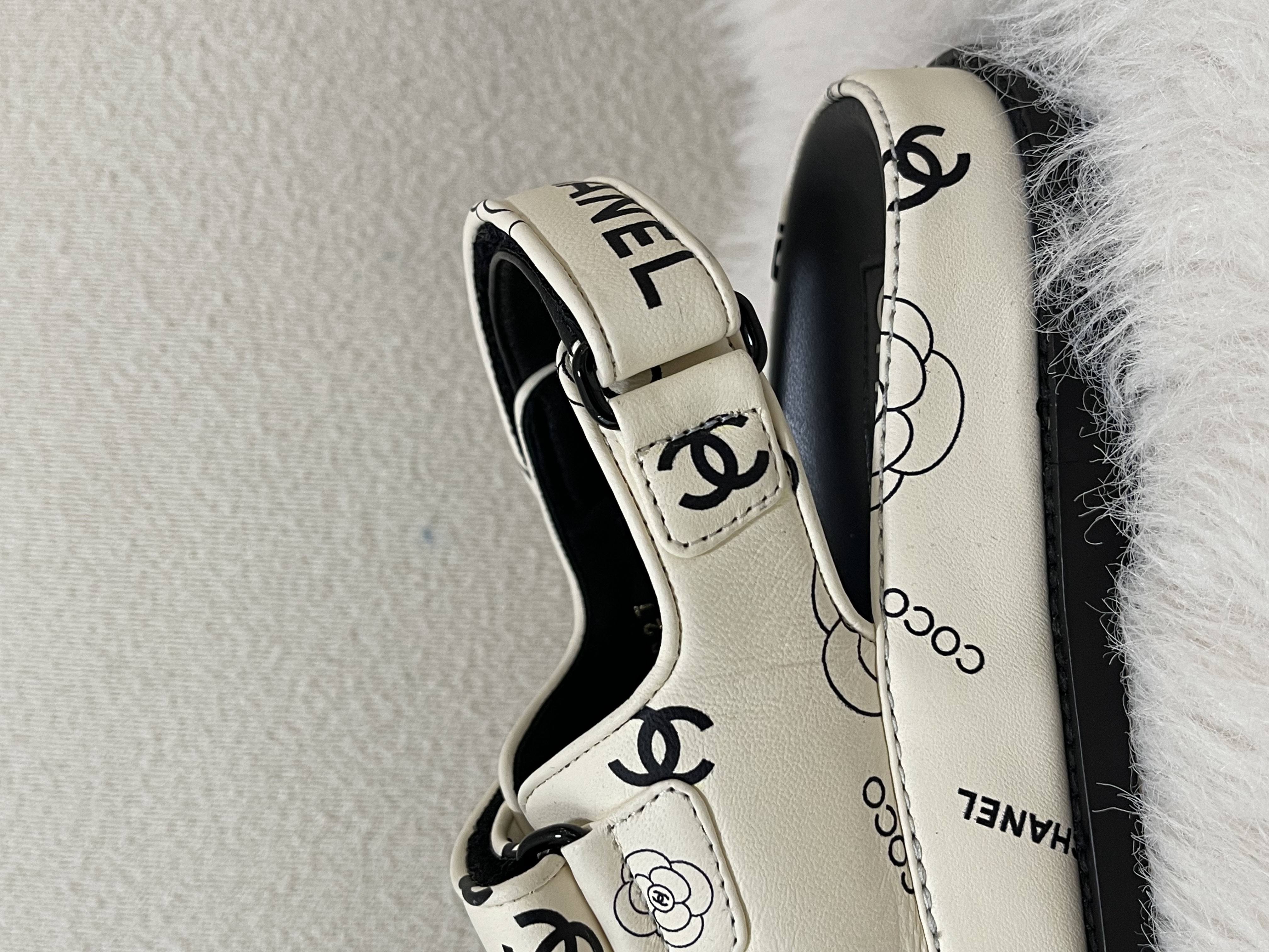 Pre-owned CHANEL Dad Sandals / Product Code: 26032311