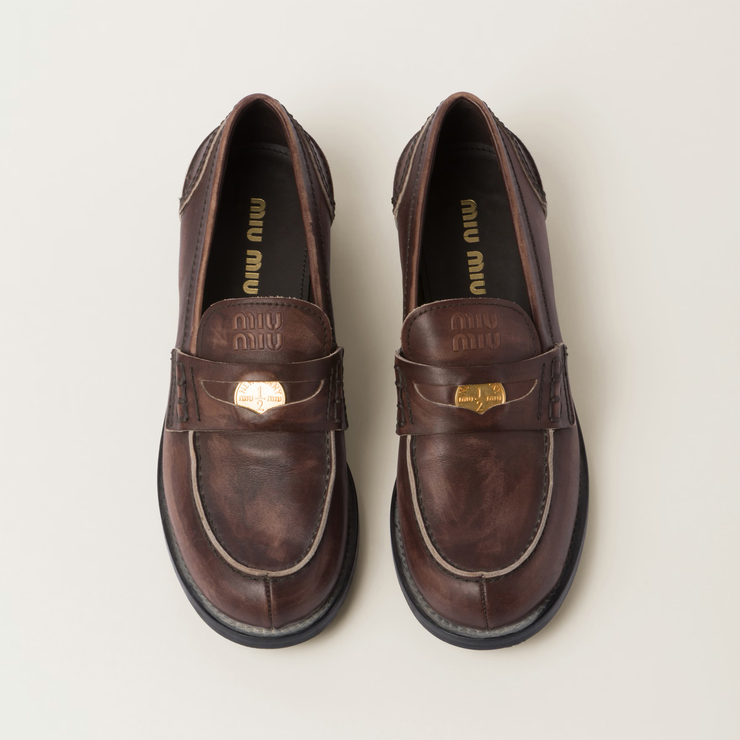 限時優惠✨訂貨🍒MIUMIU 造舊loafer   Size 36-39/40