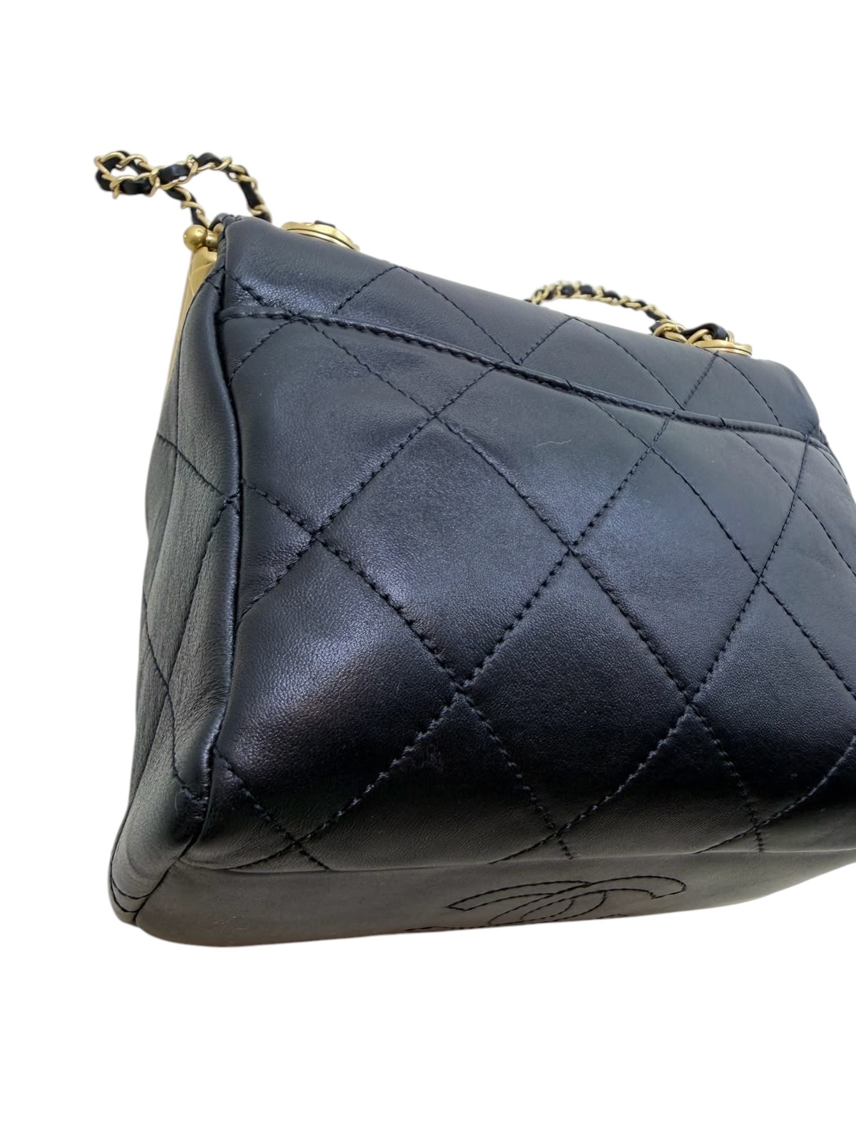Pre-Owned CHANEL Kiss-Lock Bag / Product Code: K08173