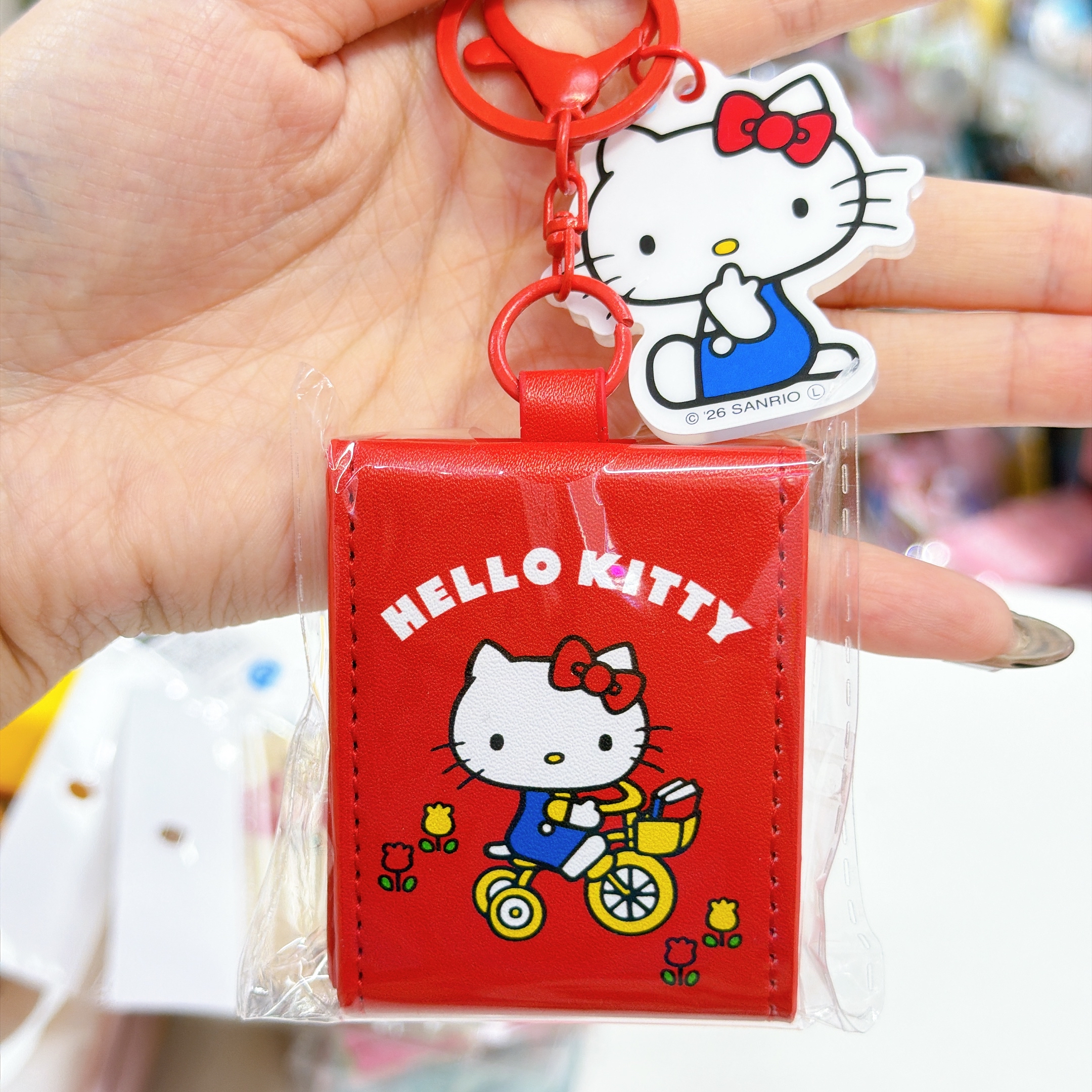 日本直送Hello Kitty接鏡鎖匙扣掛飾