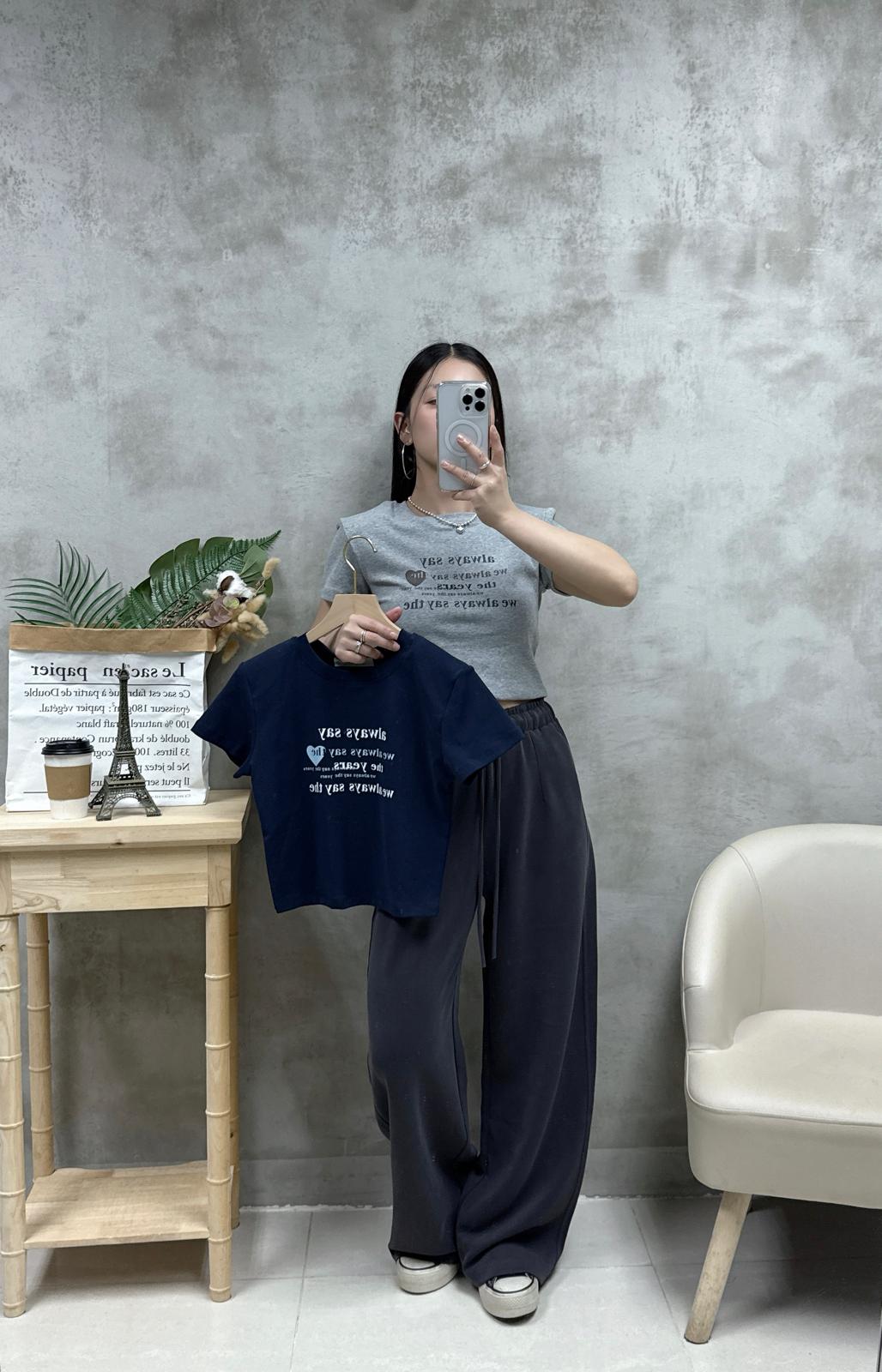 D13 細英文字短Tee