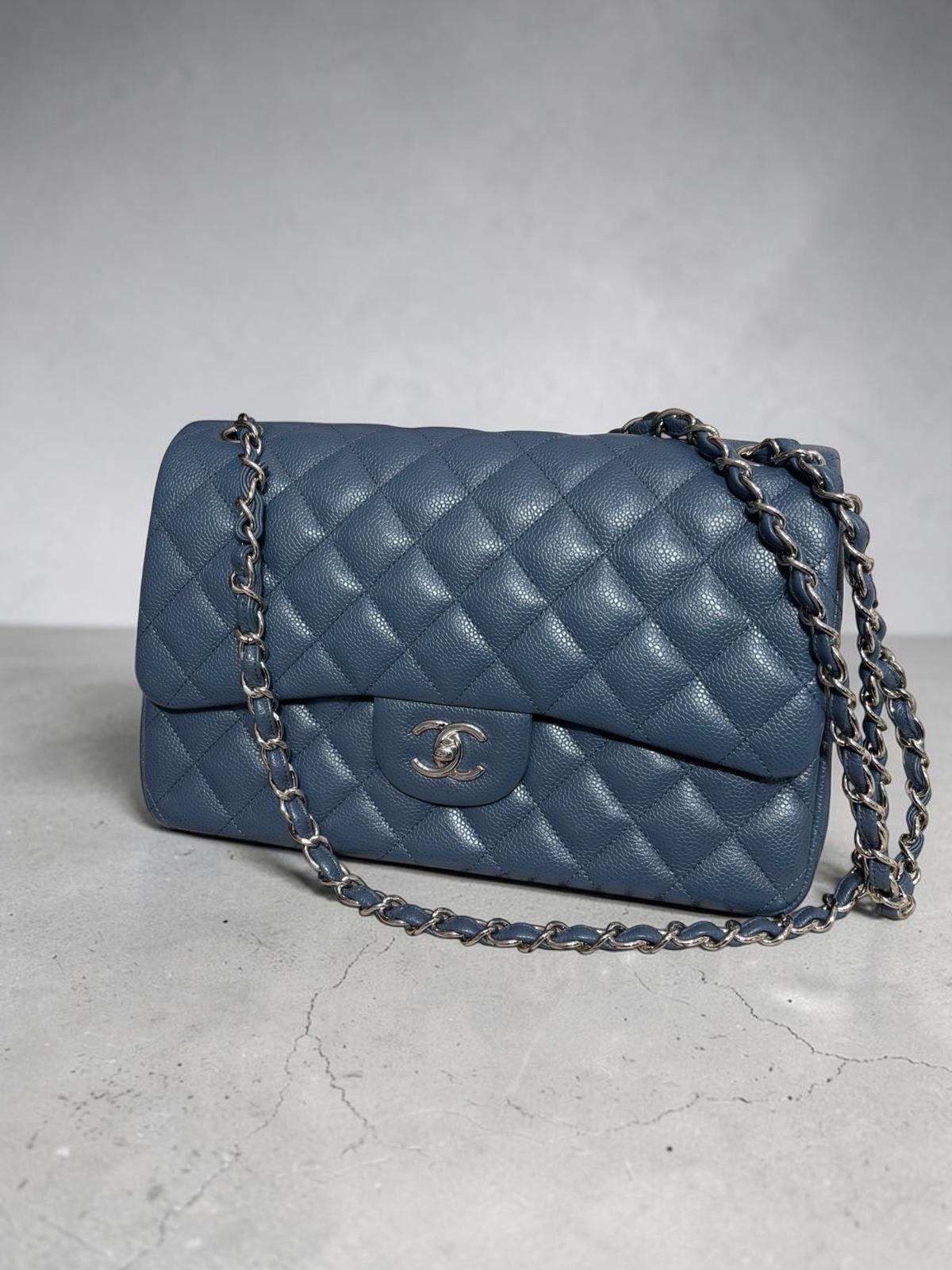 Chanel classic flap 30cm jumbo A58600荔枝牛皮銀扣,100%Authentic ,98%new ✅CARD✅塵袋✅box