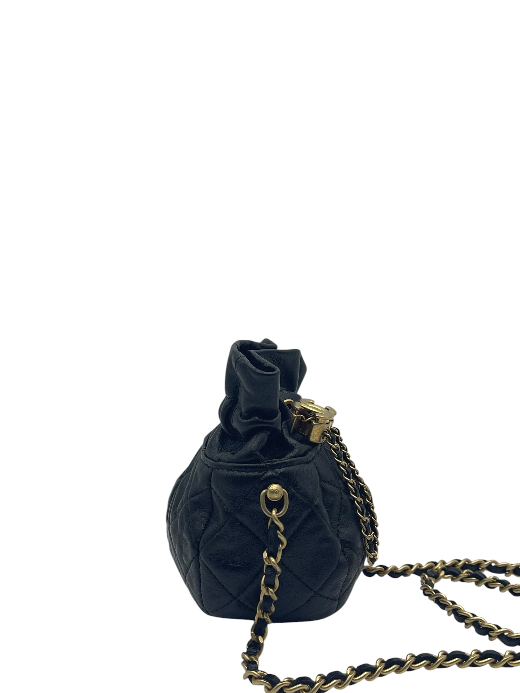Pre-Owned CHANEL Drawstring CC Round Bucket Clutch with Chain Quilted Mini / Product Code: 26061101