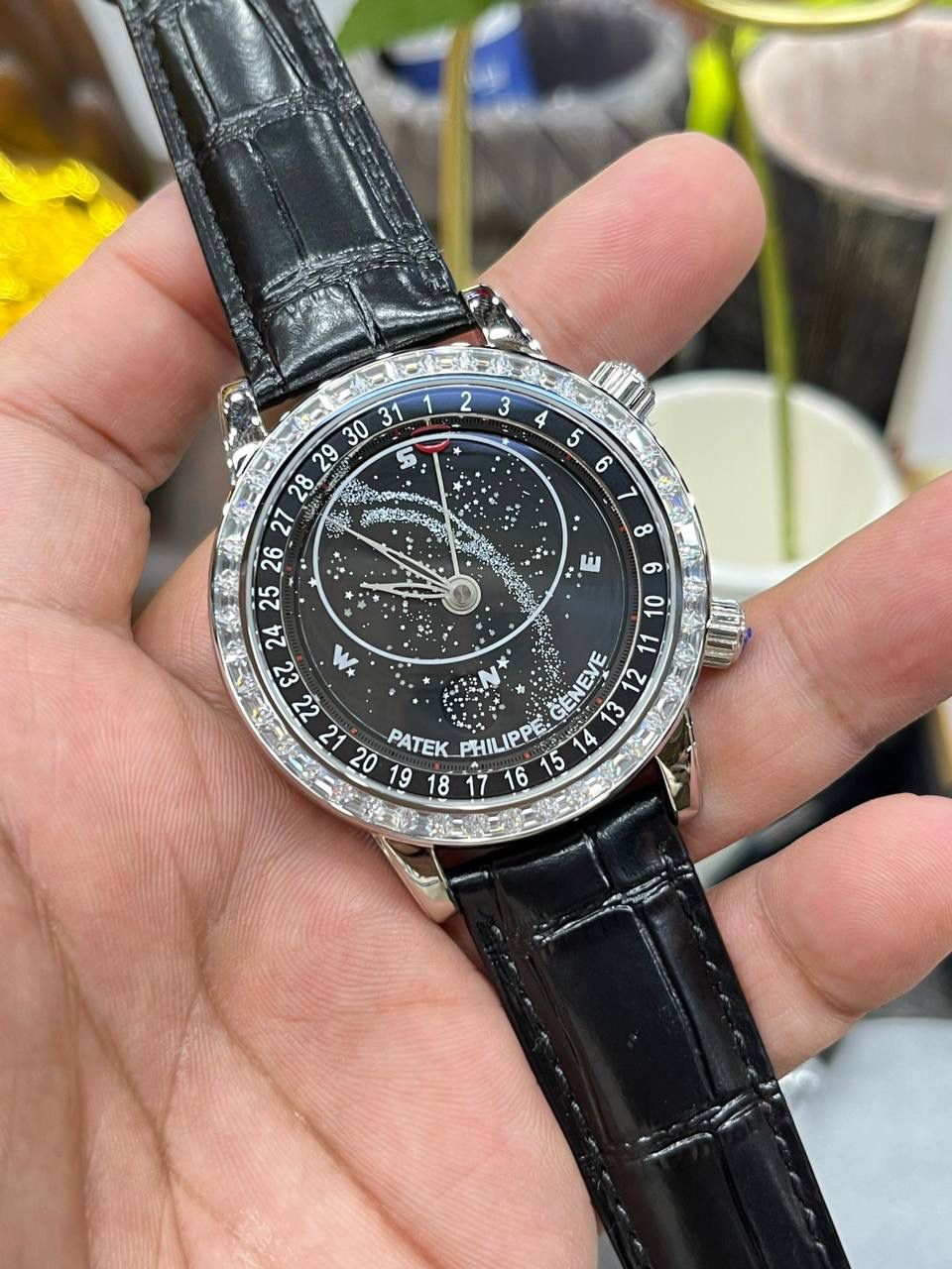 百达翡丽星空腕表：璀璨星河，腕间绽放