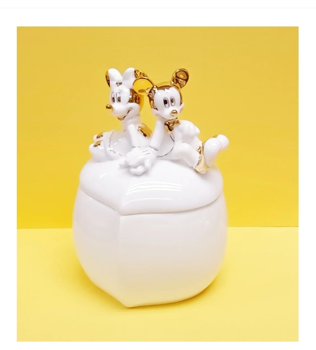 BONE CHINA COVERED BOX 骨瓷收納盒 Mickey And Minnie Mouse  (KD-15)