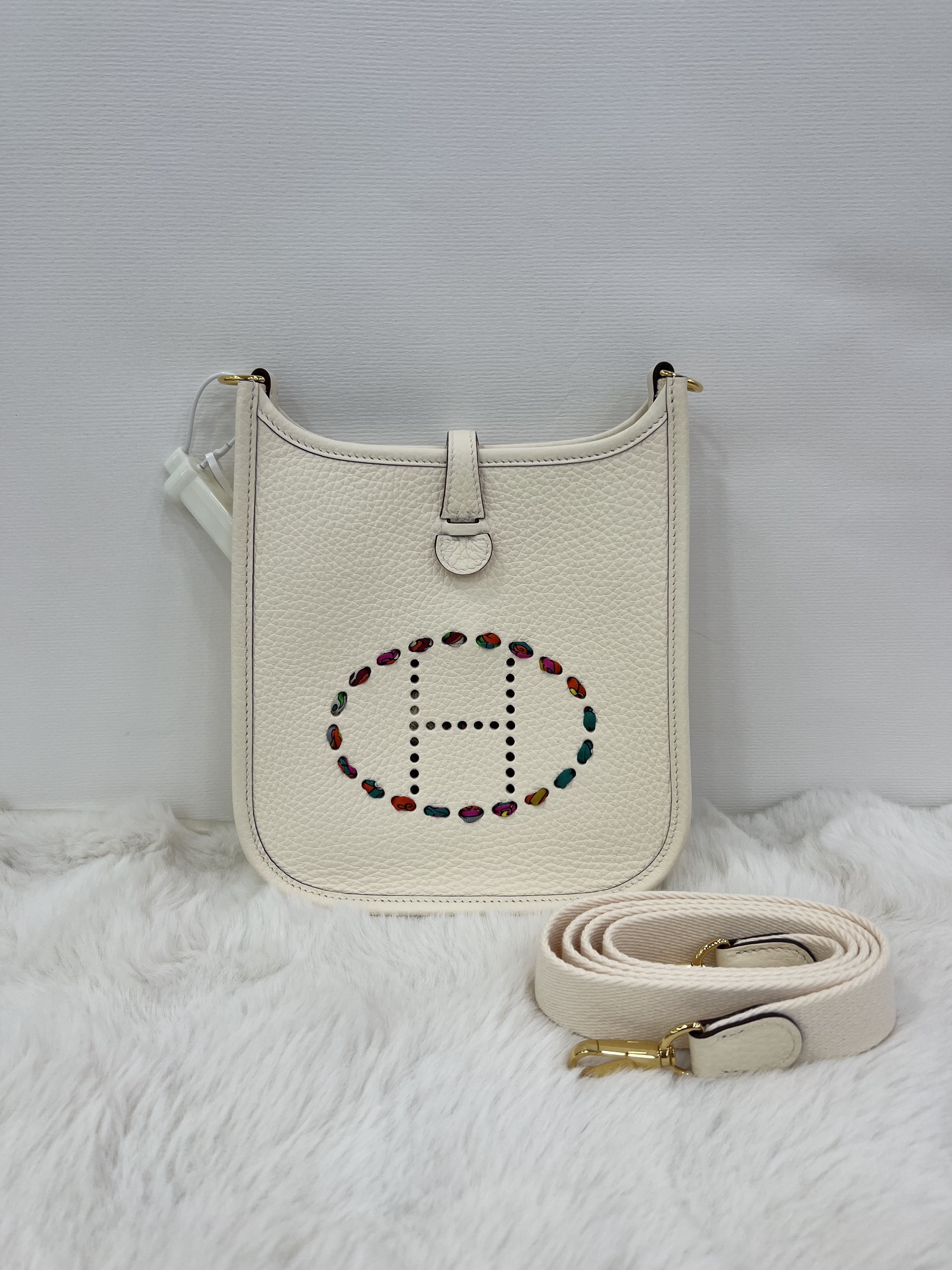 Pre-owned Hermes Mini E / Stamp W / Product Code: 080923