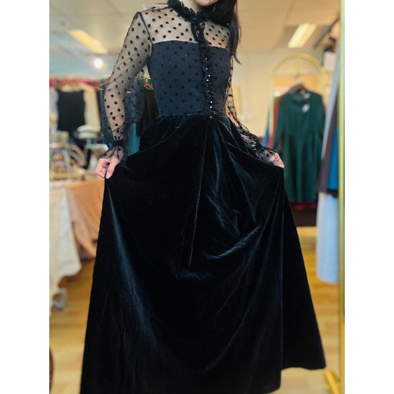 Vintage 1980s Gothic Style Polka Dot Lace x Velvet Evening Gown with Pockets (MT2571)