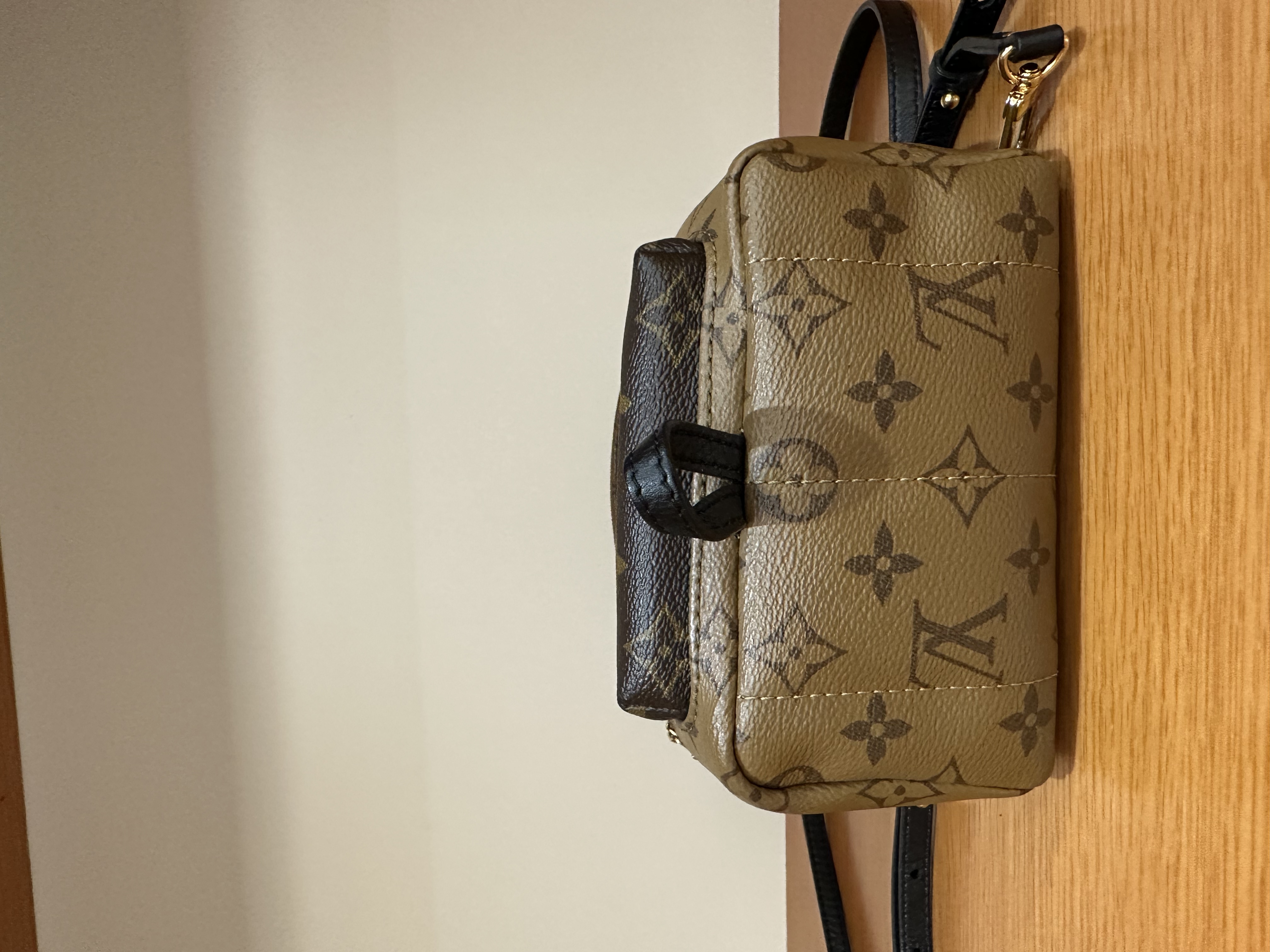 直播貨品 |  [1個-$100 2個-$300］ HH06