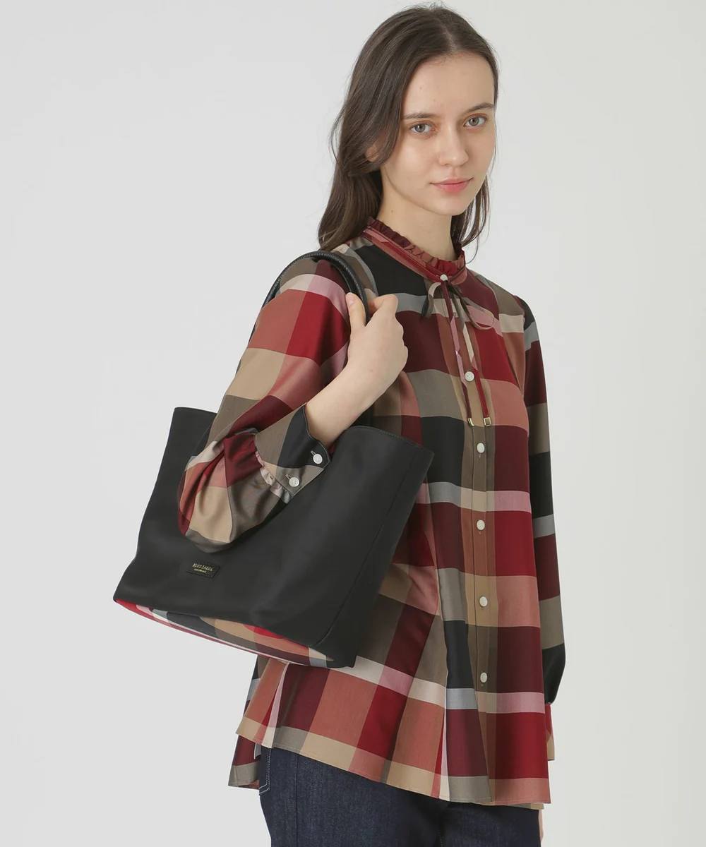 🇯🇵BLUE LABEL 大号尼龙肩背包