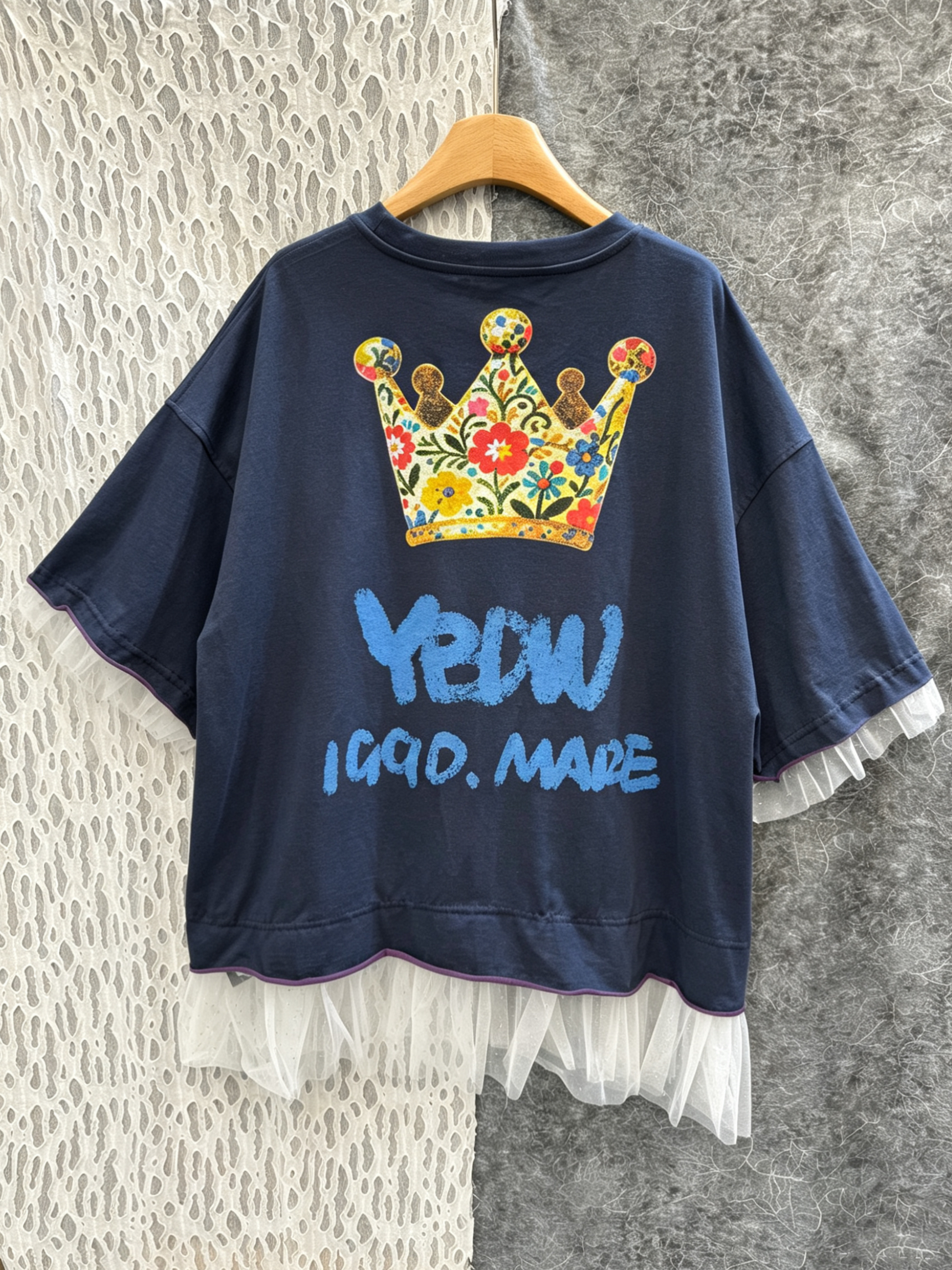 皇冠女孩蕾絲邊T