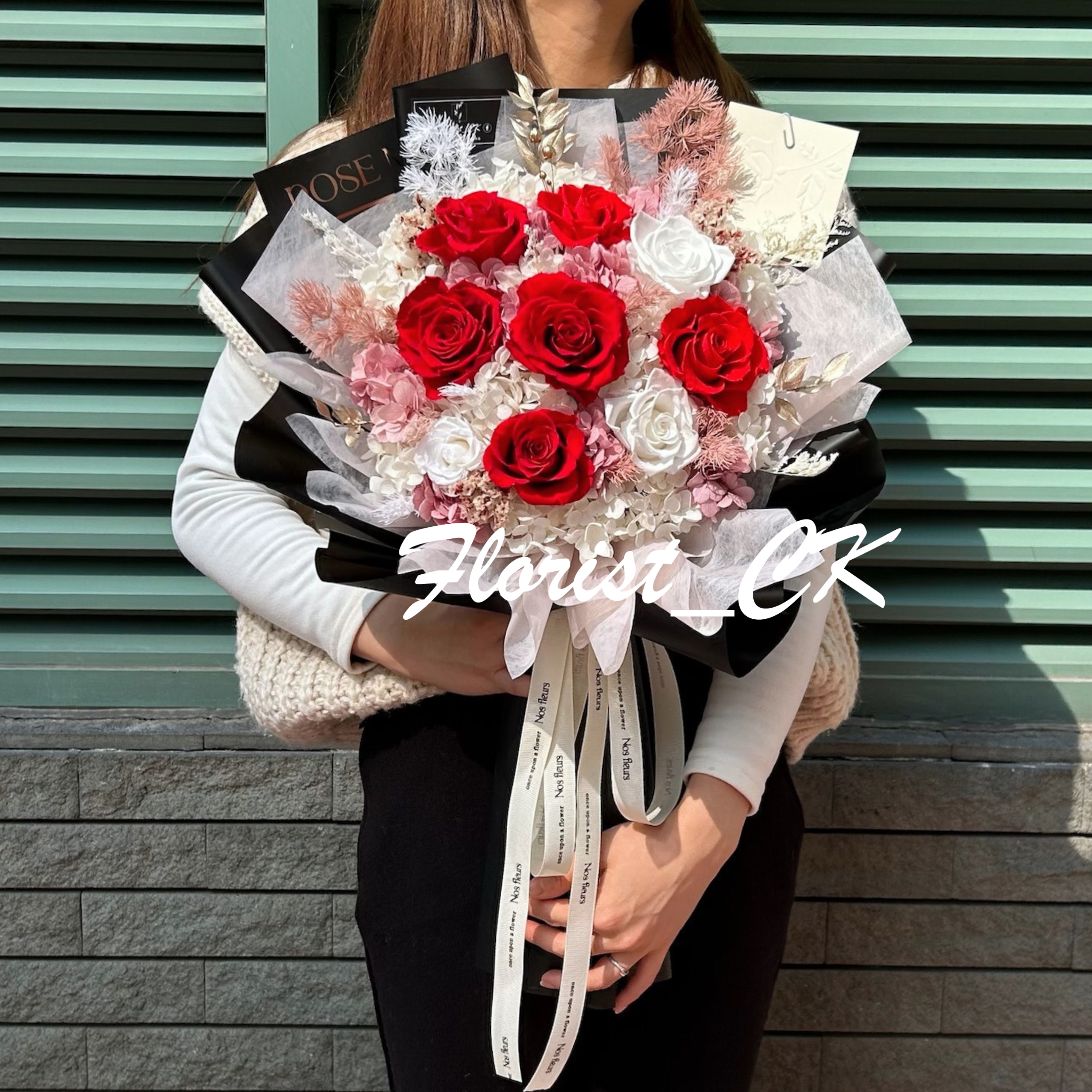 【2026 情人節推介】Scarlet & Snow｜永生玫瑰花束  (3 朵 / 6 朵 / 9 朵 / 12 朵； 預訂款)