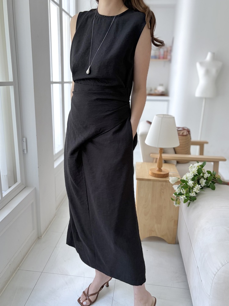 Effortless Wrap Dress (Black)