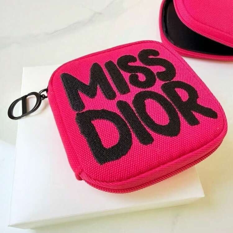 Miss Dior 贈品桃紅色迷你香水連收納袋套裝💯 正品贈品‼️