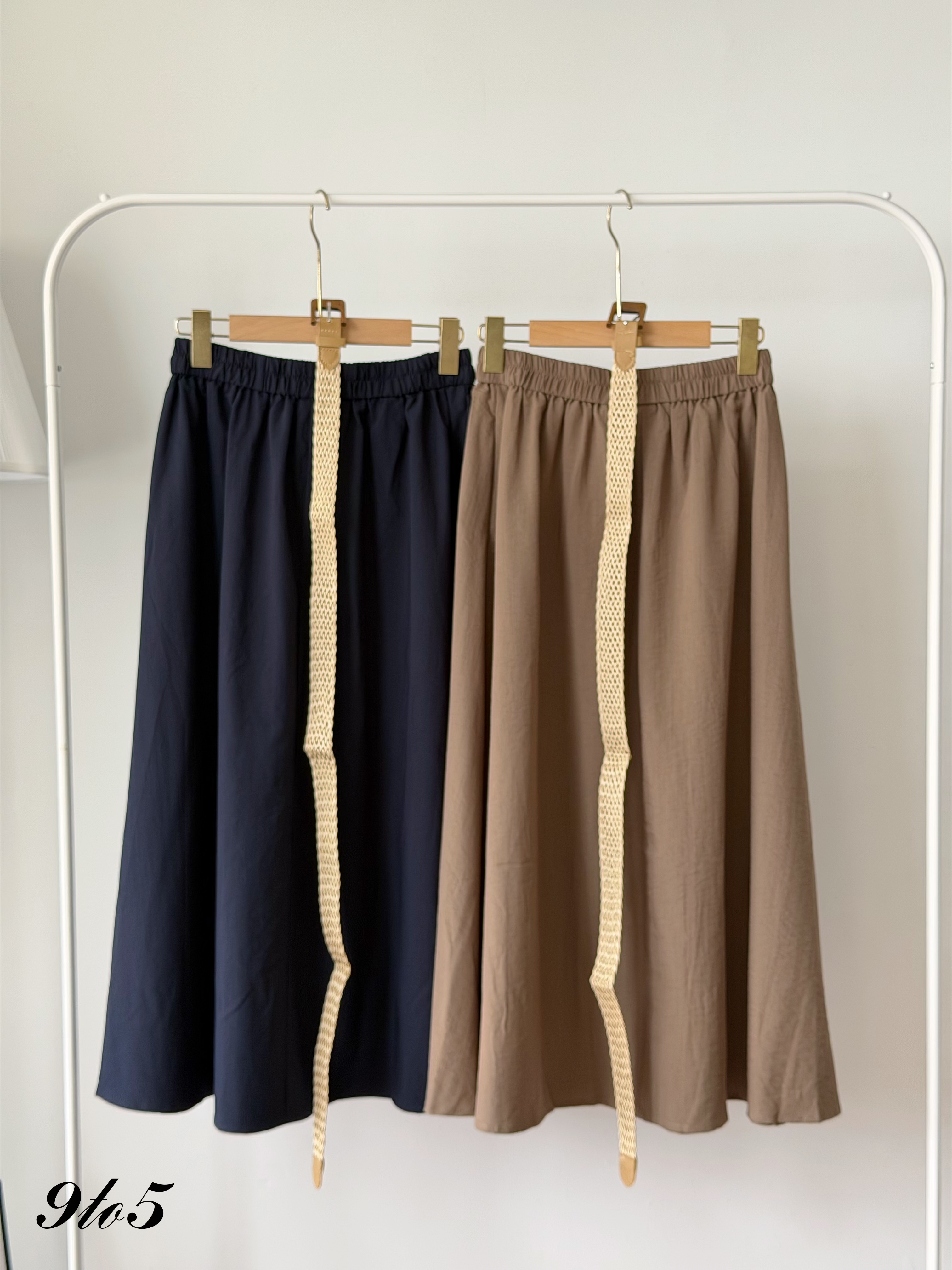 D2381 Fake Two-Pieces Matching Set - Brown & Navy