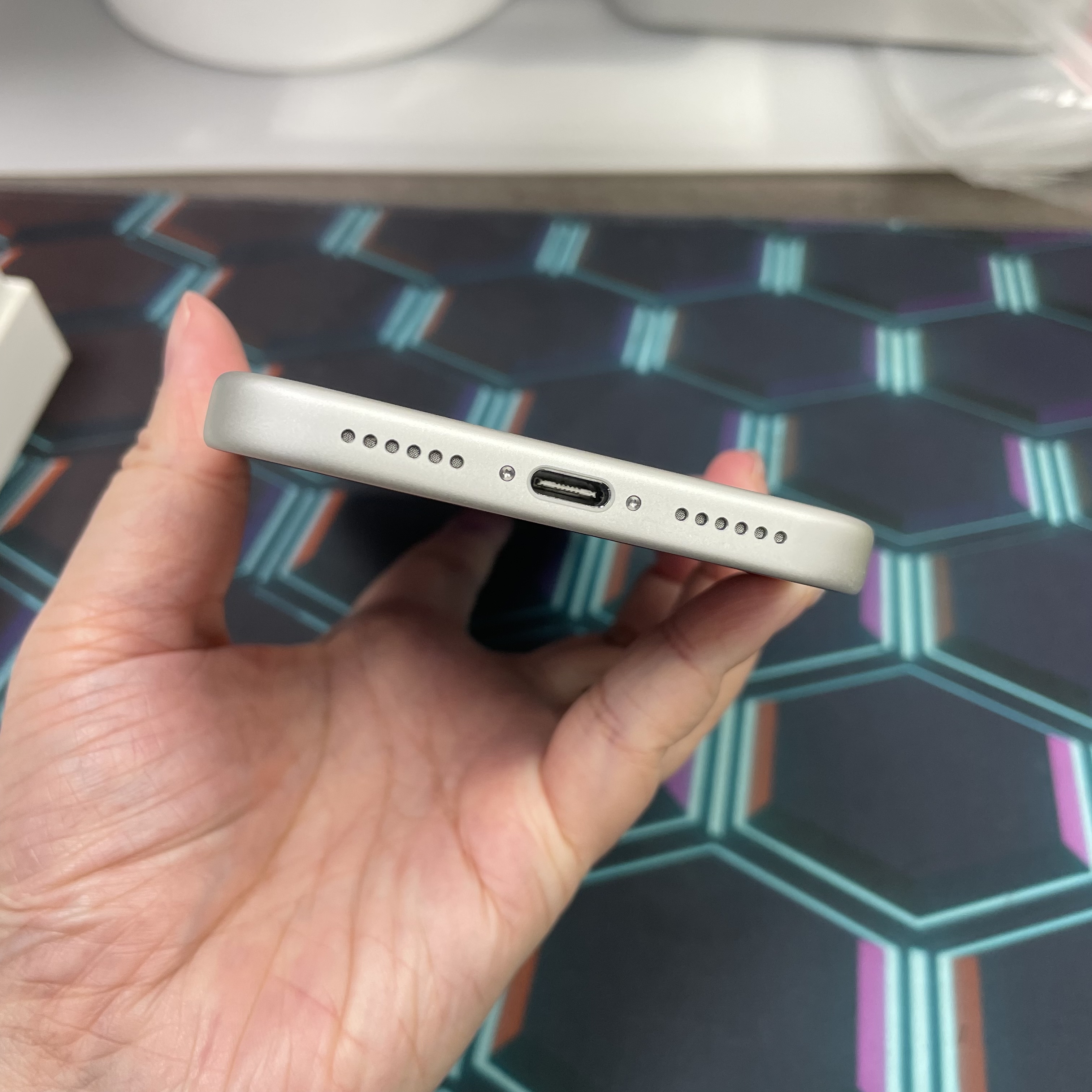 *8309 17 Pro max 完美機 256GB 電98 銀色 sliver