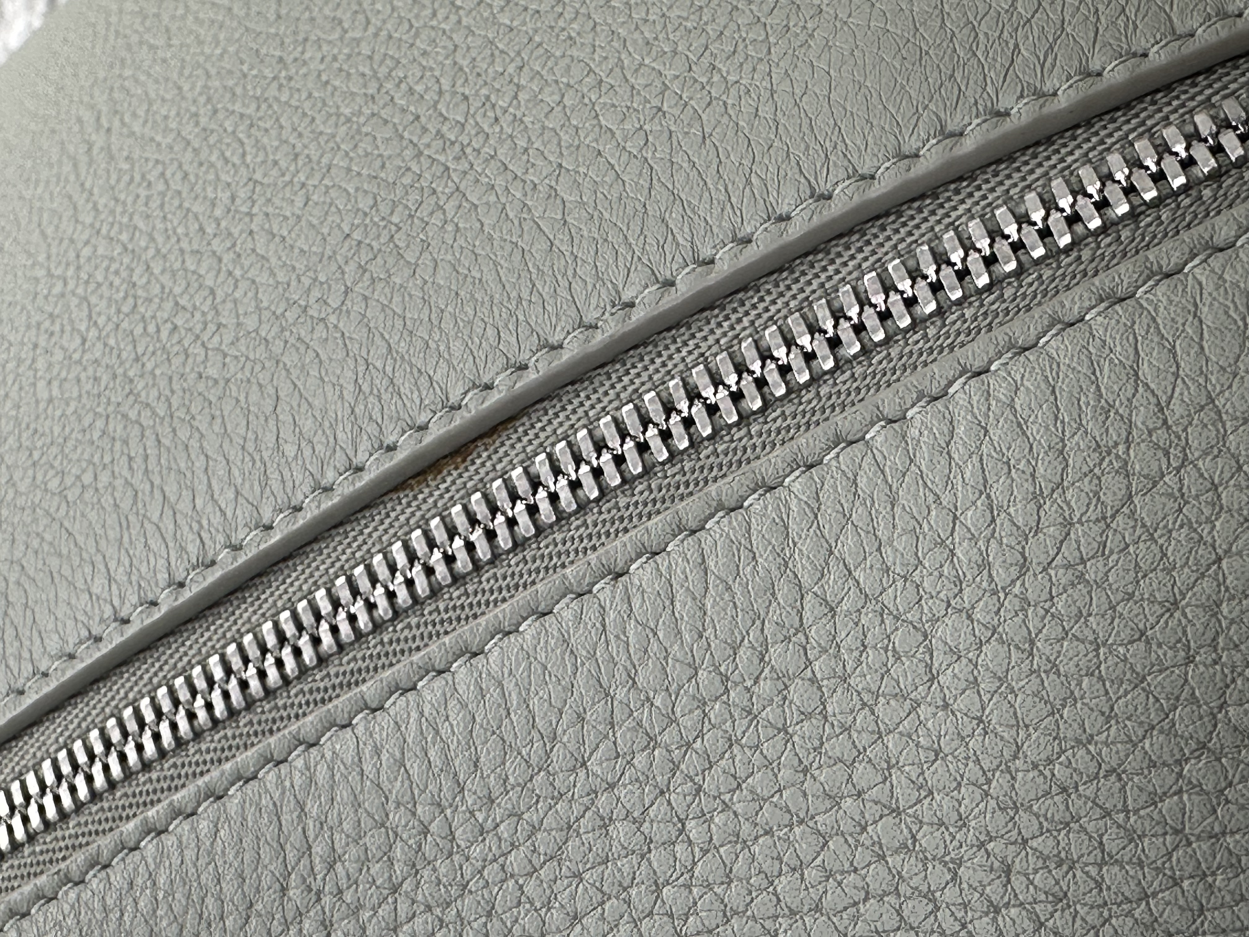 Pre-owned Loro Piana Extra Pocket L23.5