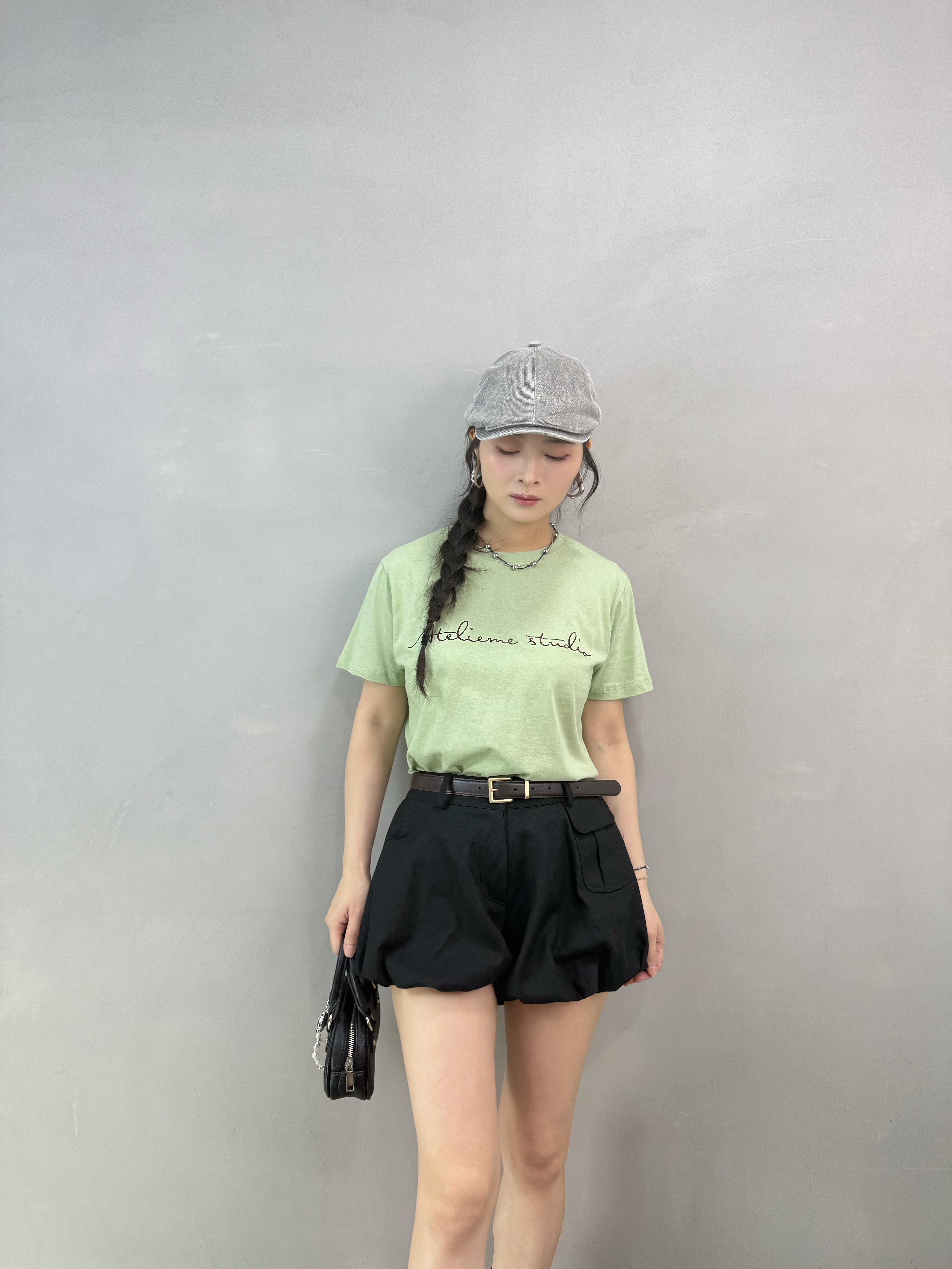 B16 刺繡字Tee