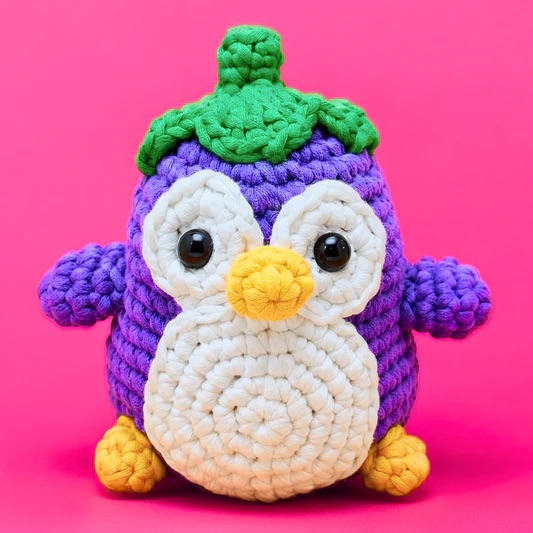 📦訂購 美國代購 Mini Crafts Pogo The Eggplant Penguin Crochet Kit DIY 企鵝鉤針編織裝飾套裝 
