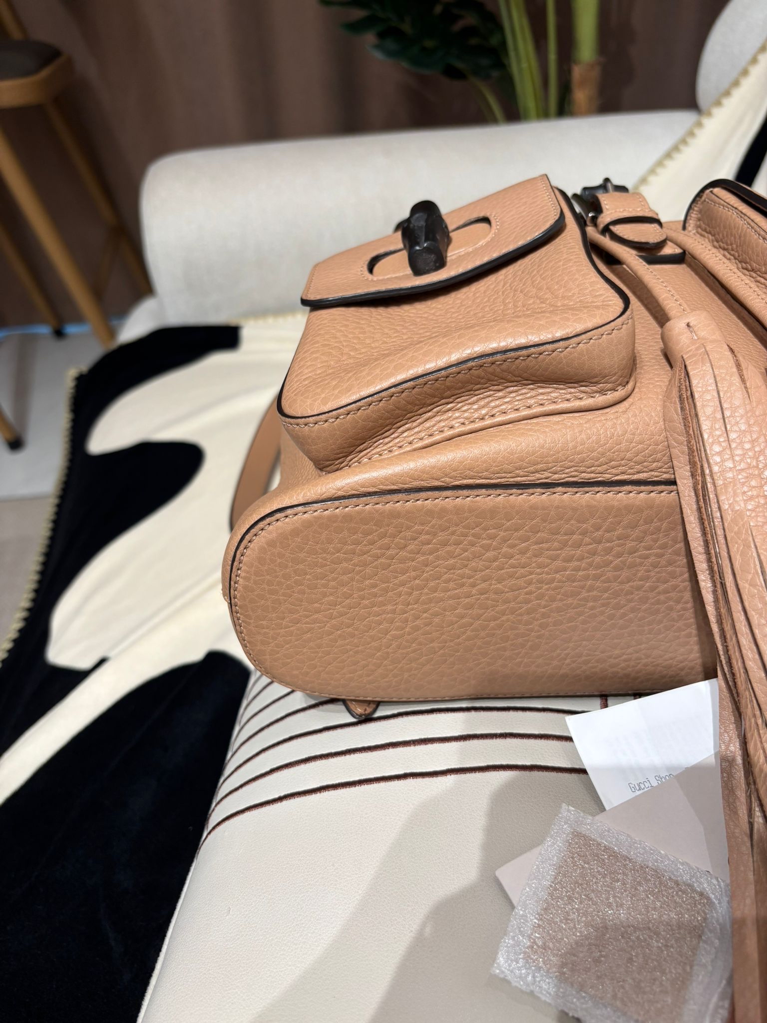 Gucci backpack 牛皮bamboo 扣背囊 100%Authentic,95%new ✅ 收據✅塵袋