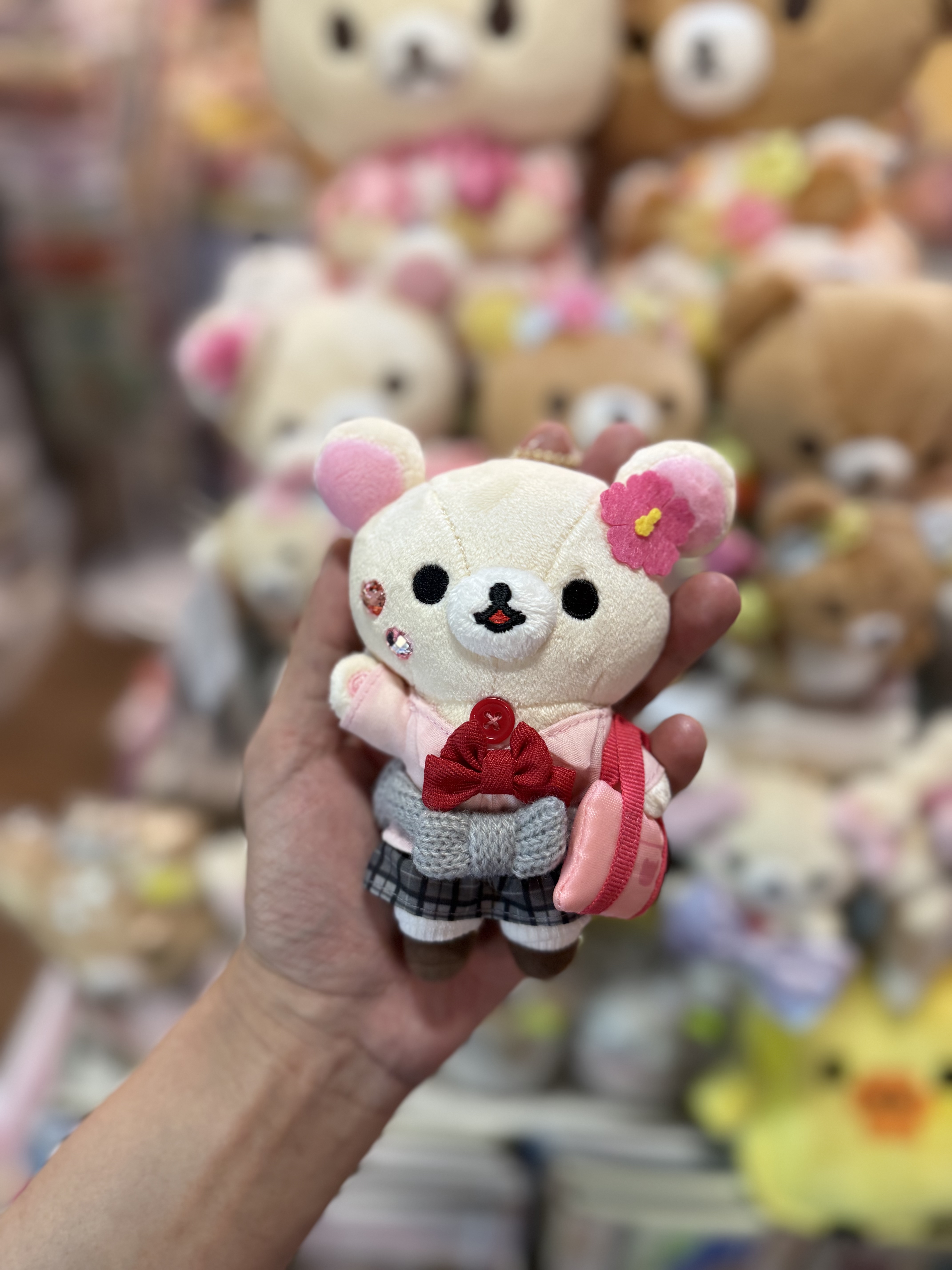 《現貨》全新日本專店限定小白熊學生服造型掛飾