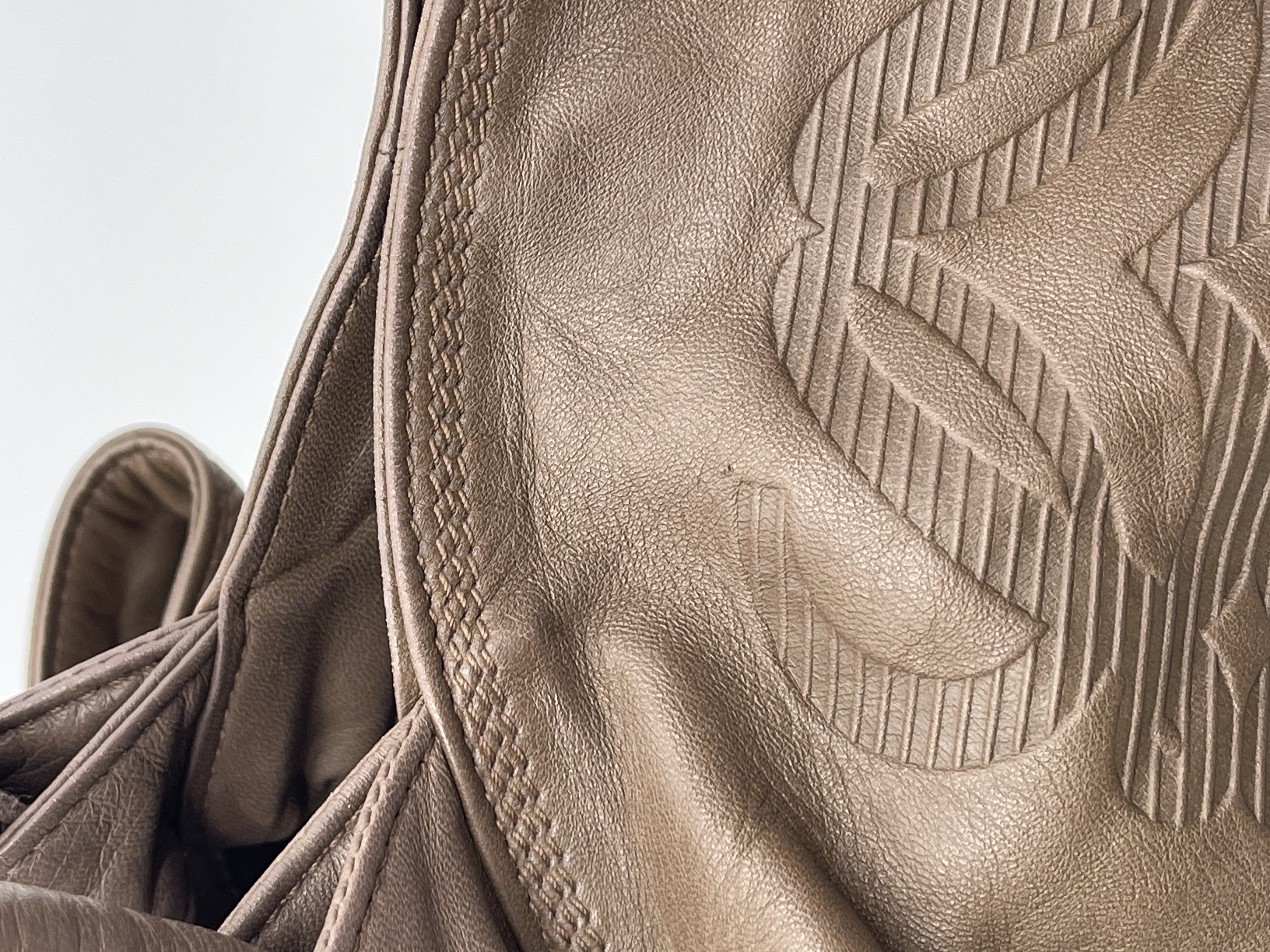 Pre owned Loewe Nappa Aire/ Product Code: 26031018