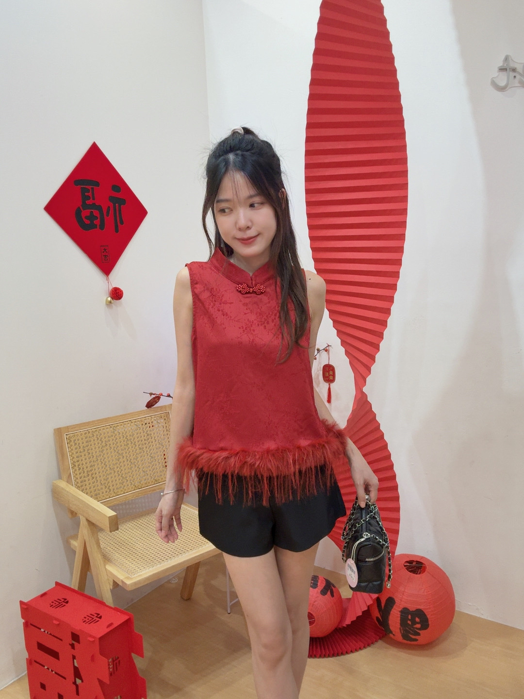 新中式盘扣高级感毛毛拼接无袖上衣 R2928