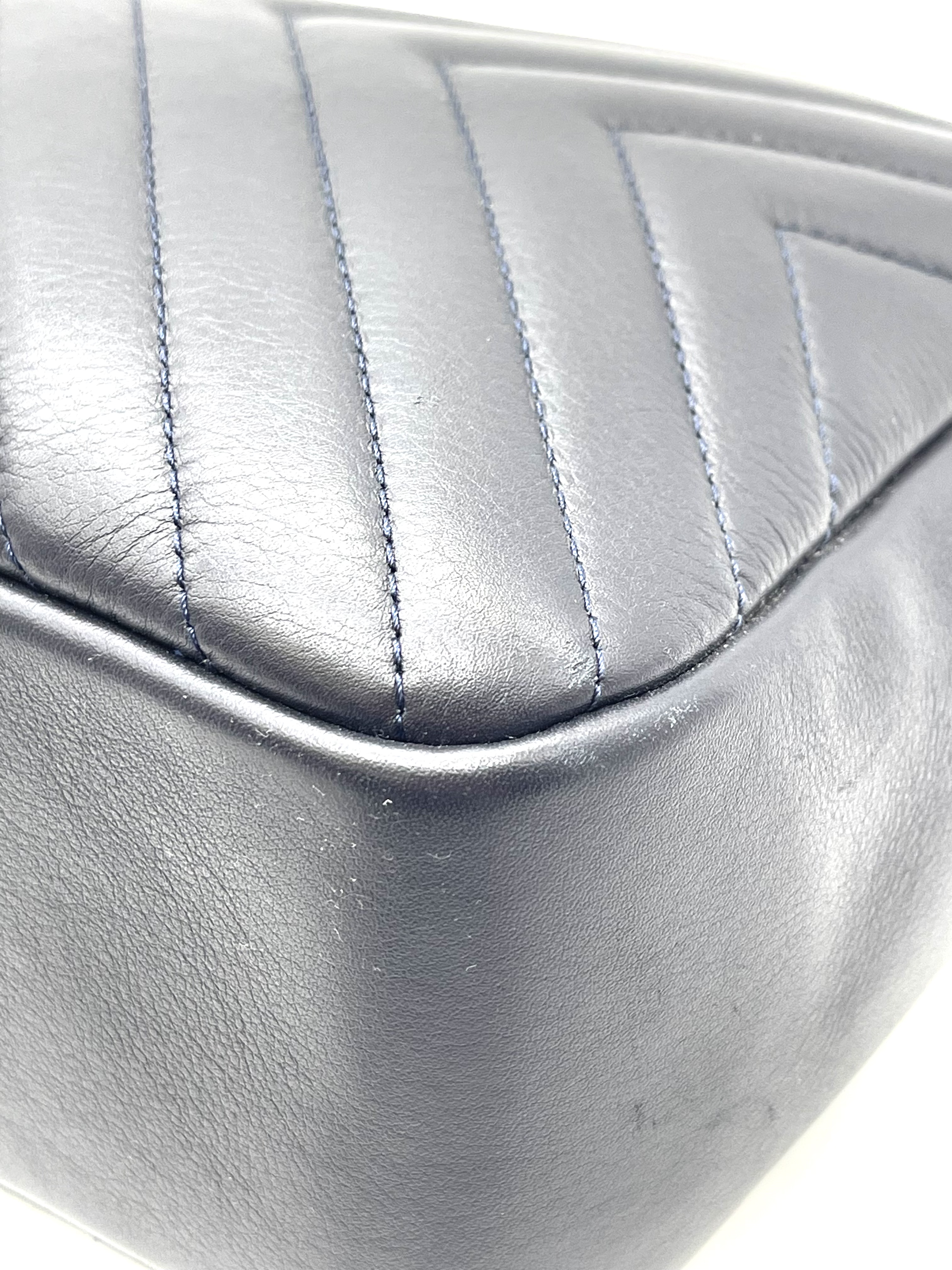 Pre-Owned CHANEL Chevron Camera Bag / Product Code: 26042605